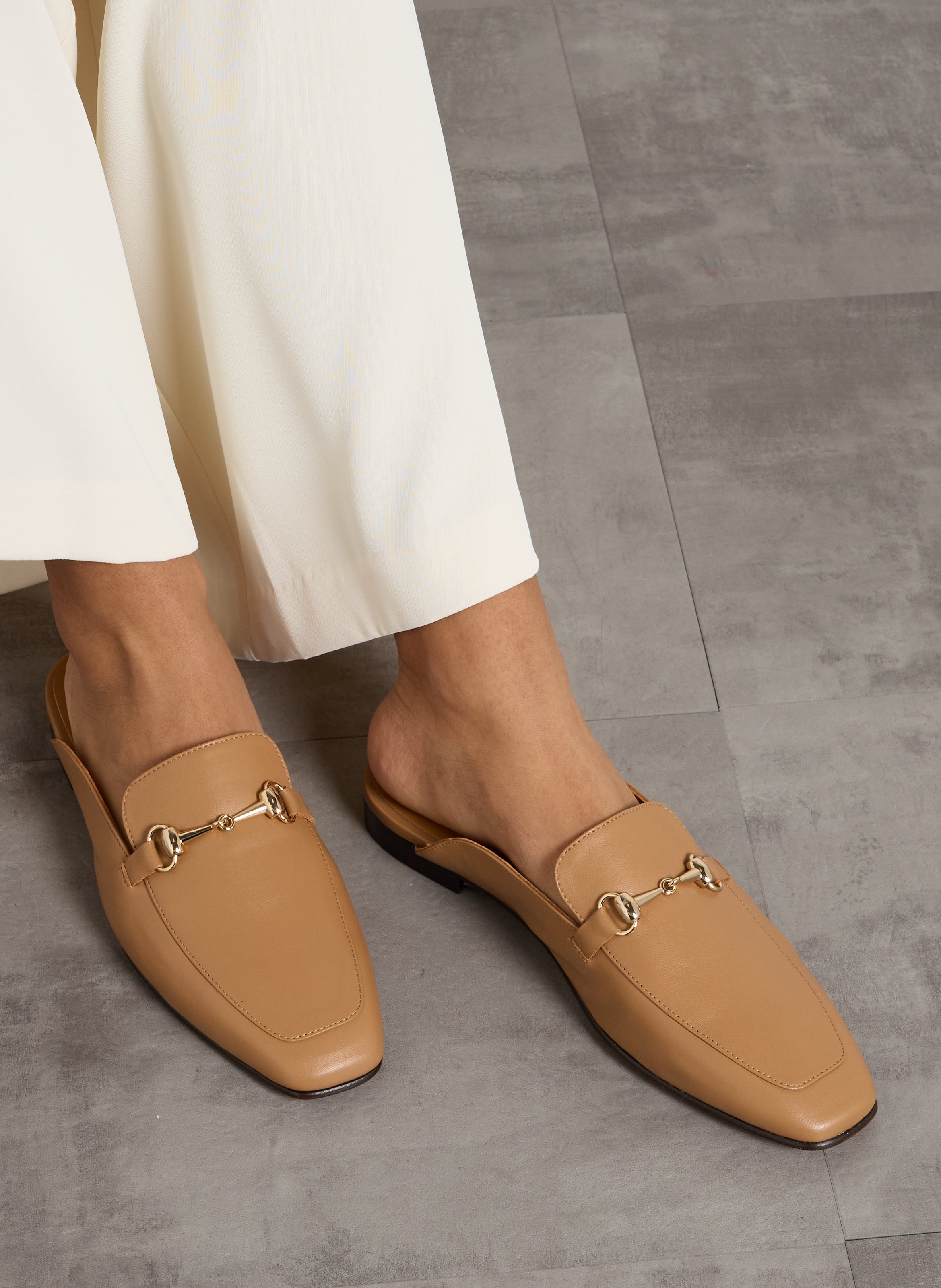 Mules en cuir BOBBIES Marron