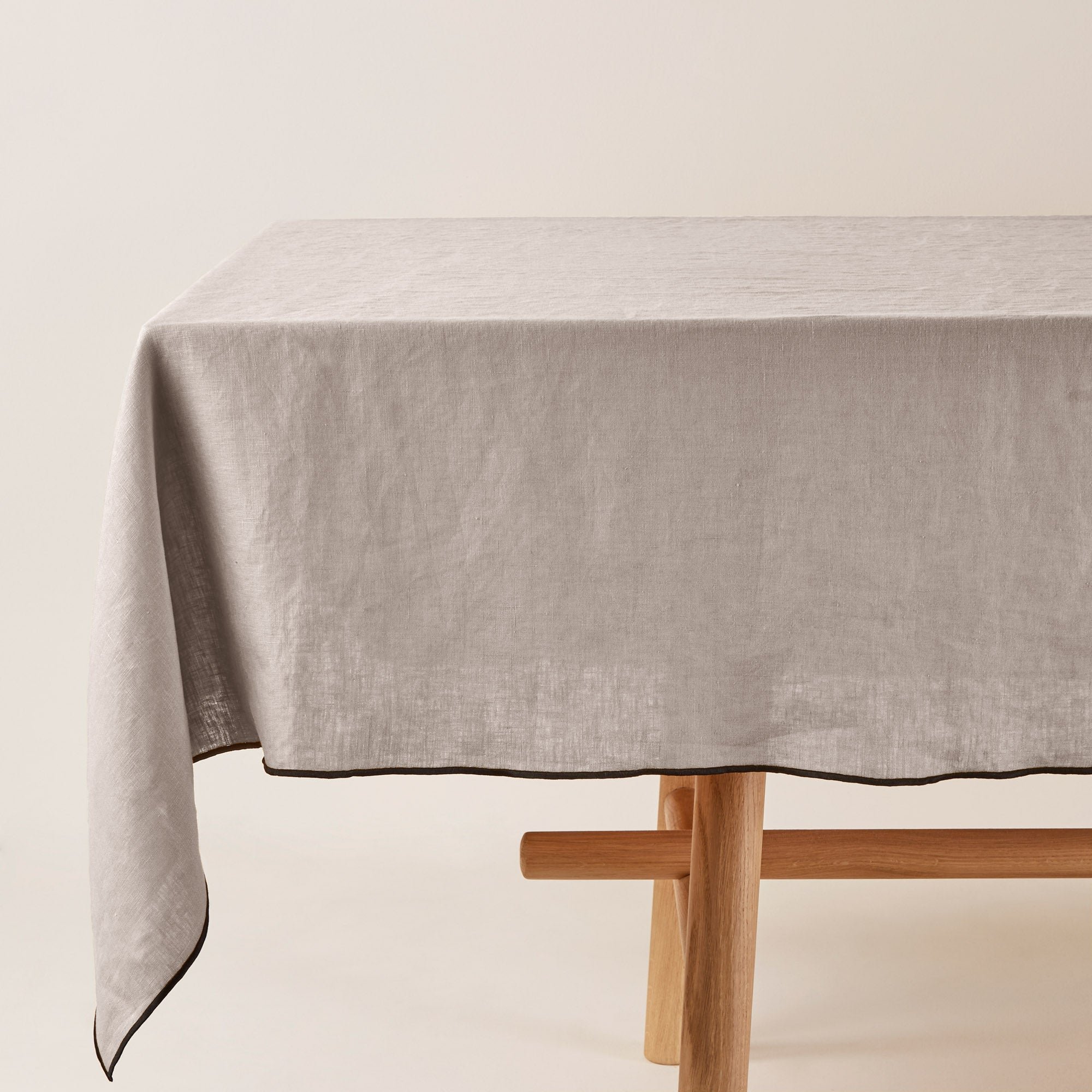 Square tablecloth MADURA