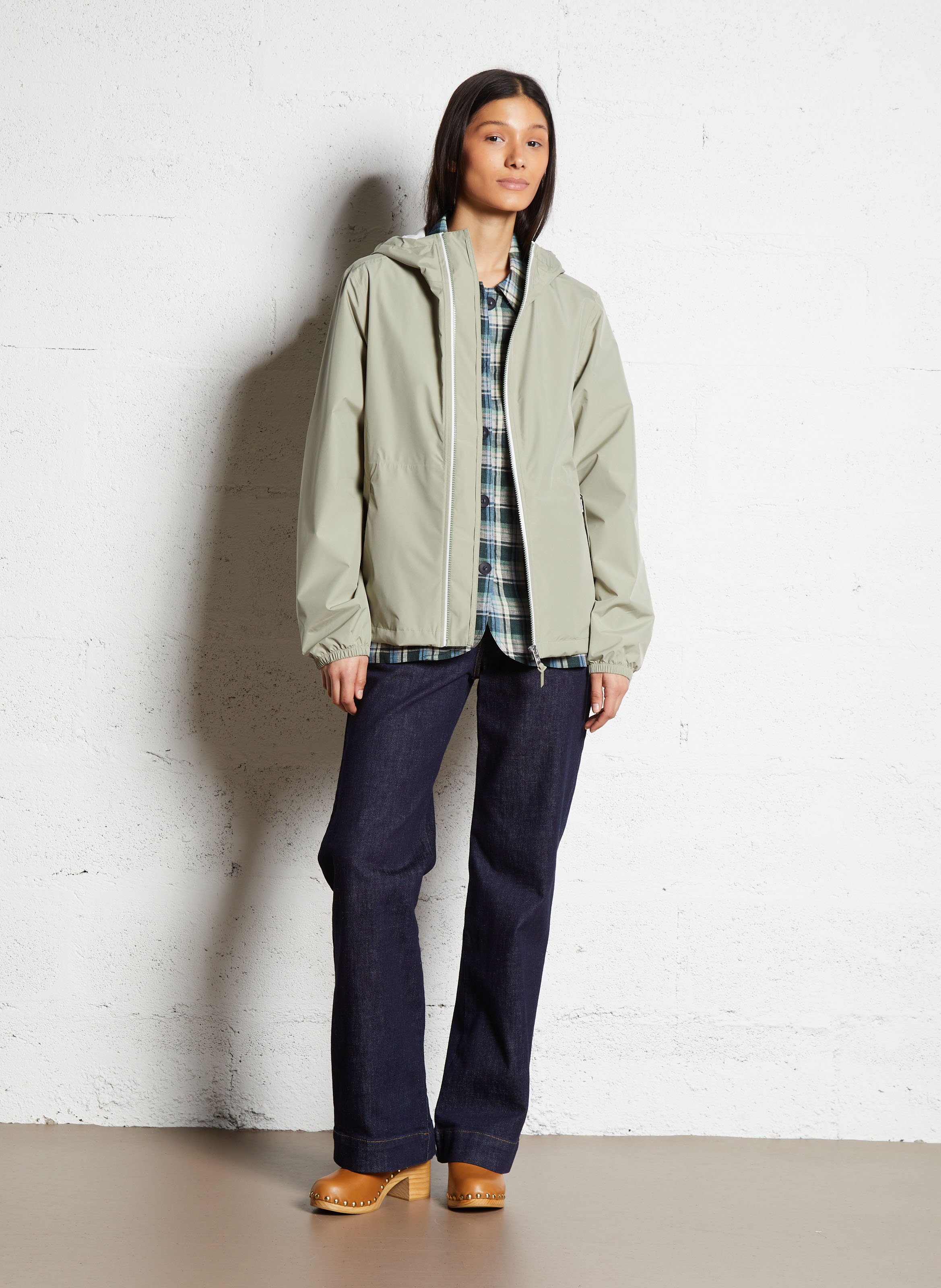 Buttoned and zipped high-neck fitted raincoat AIGLE Green