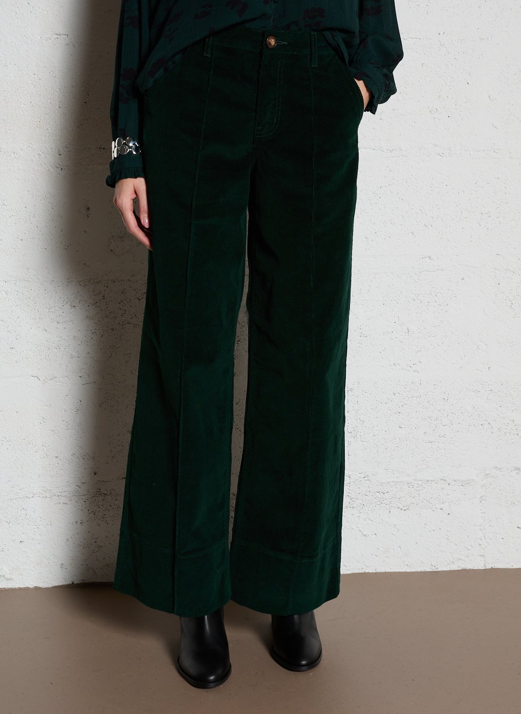 Weite Hose aus Baumwoll-Mix mit hohem Bund LA PETITE ETOILE Grun