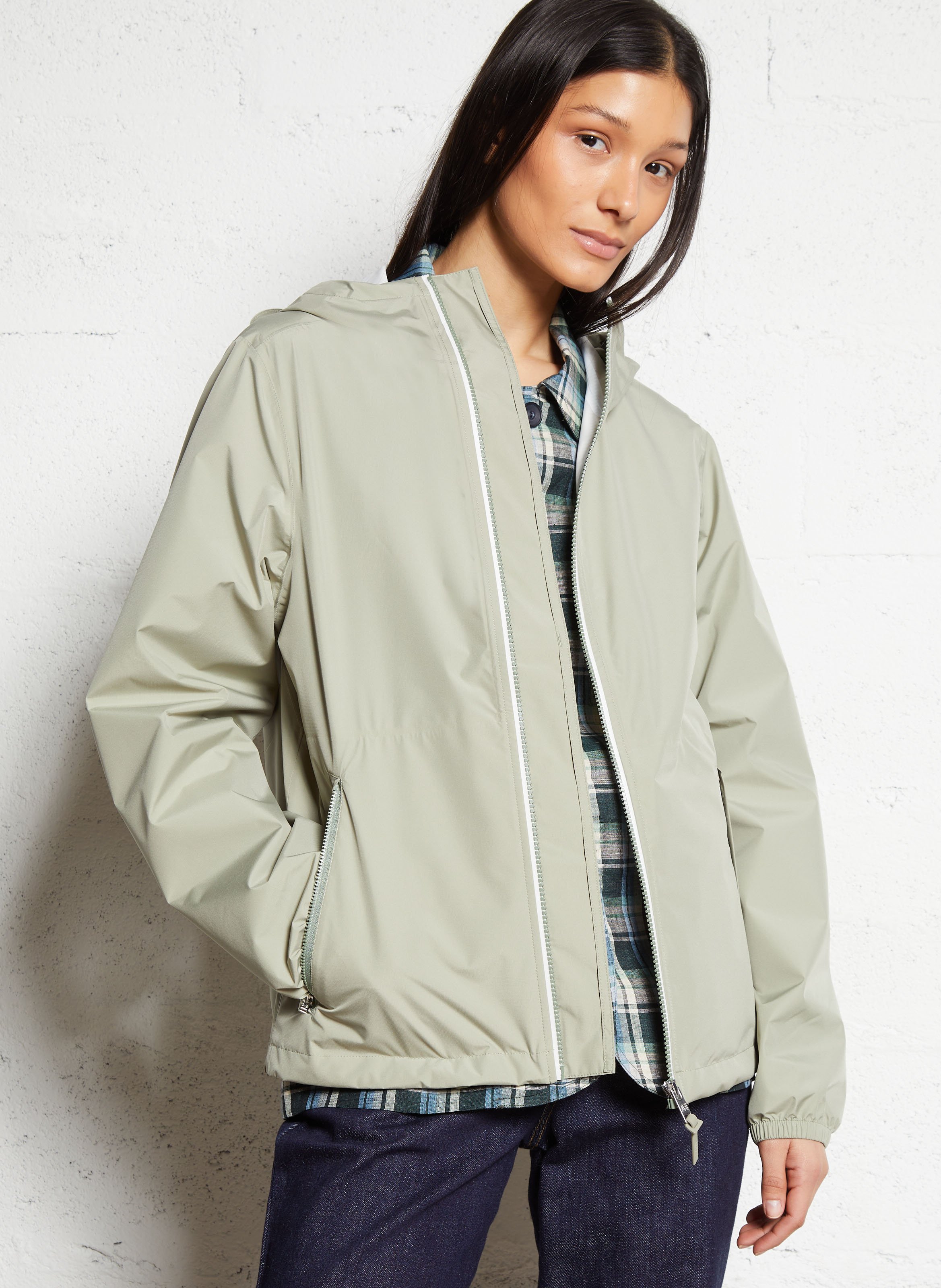 Buttoned and zipped high-neck fitted raincoat AIGLE Green