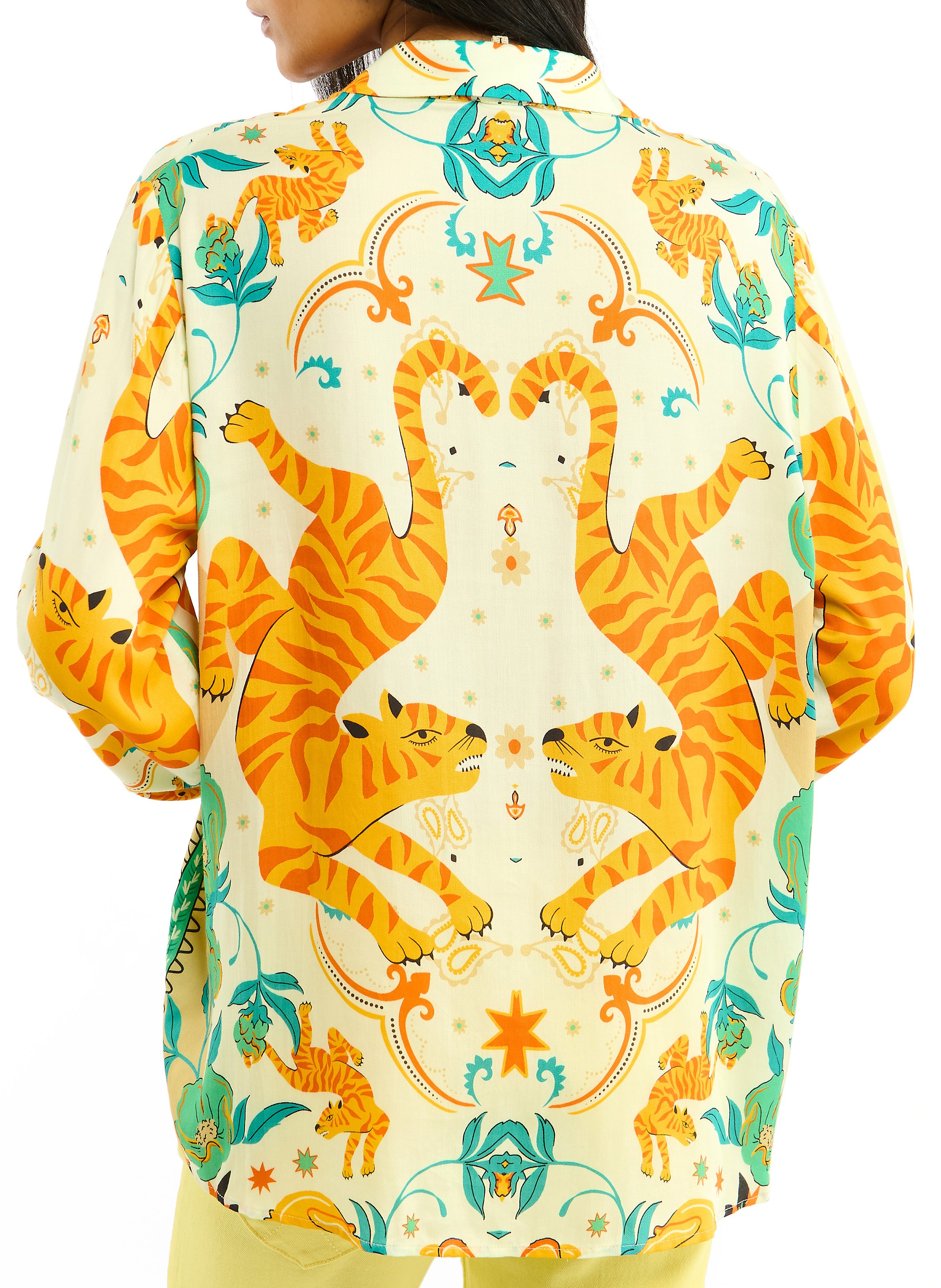 Rechte blouse met klassieke kraag en tijgerprint WILD Groen