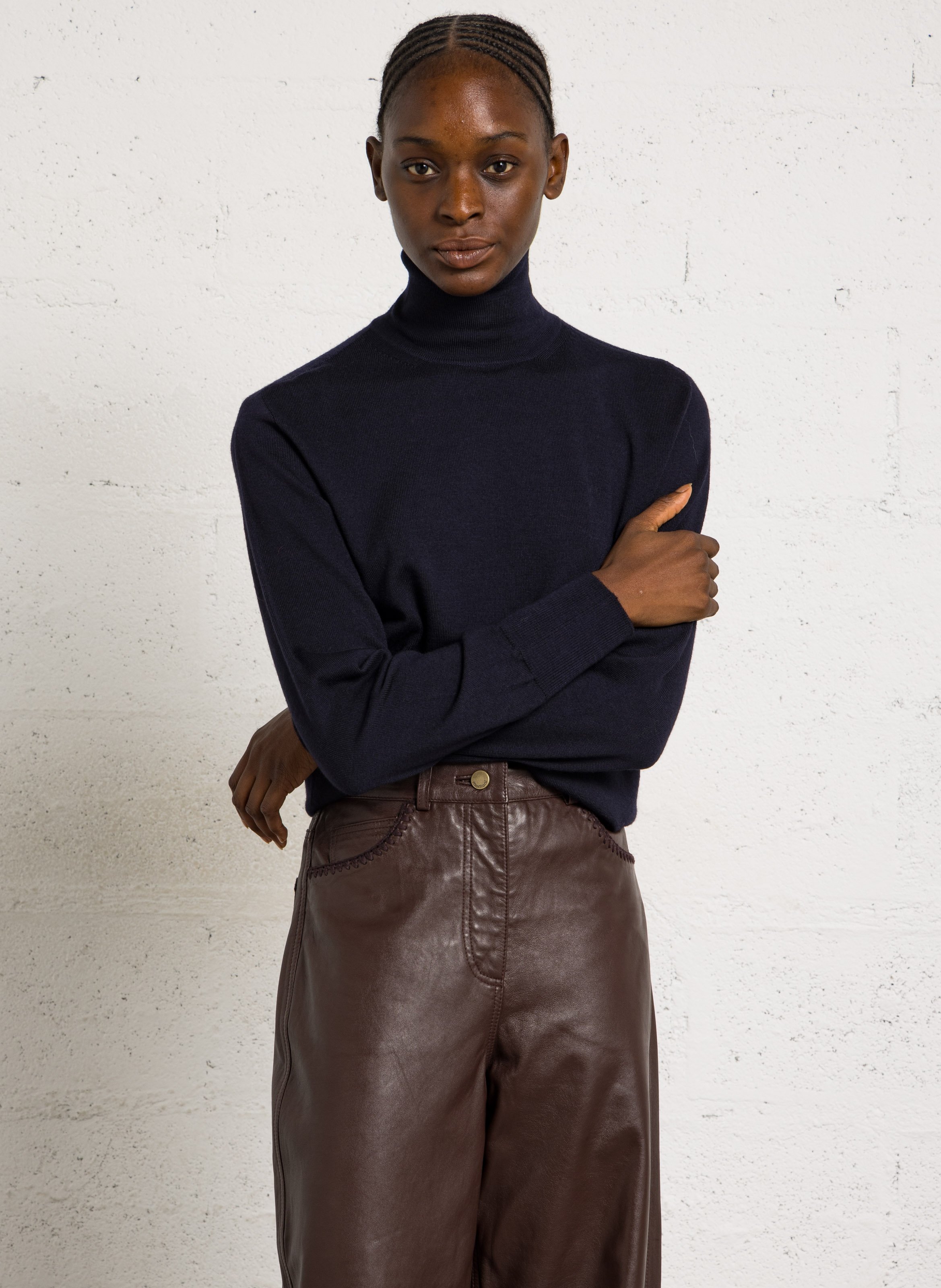 Gerader Pullover mit Rollkragen aus Wolle POMANDERE Blau