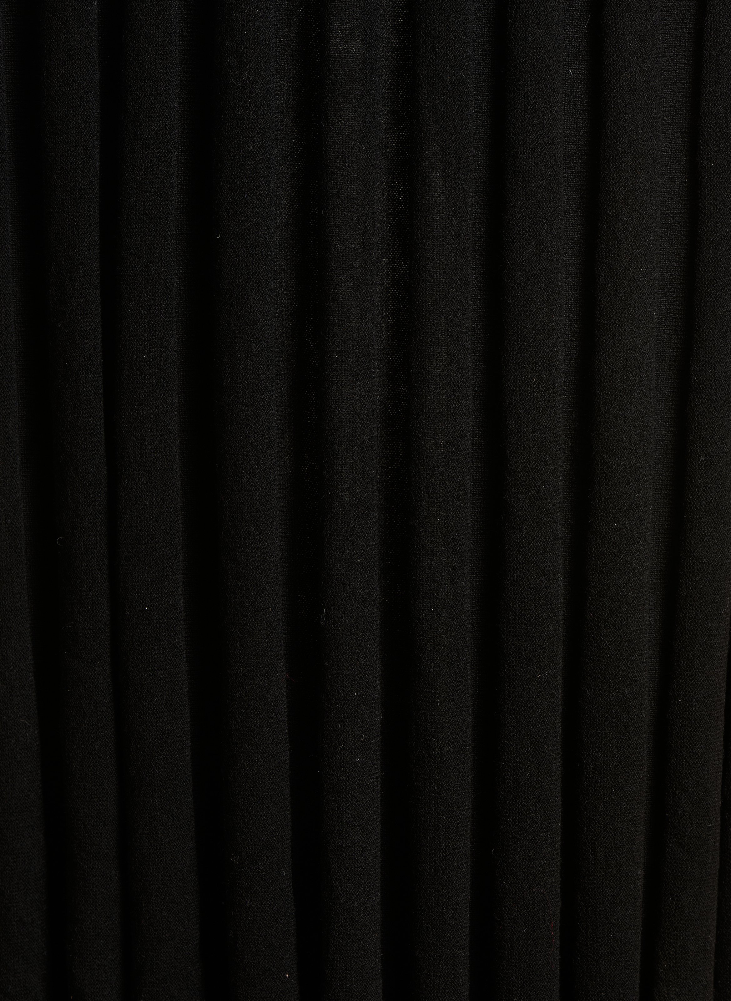 Robe mi-longue cintrée jupe plissée LA FEE MARABOUTEE Noir