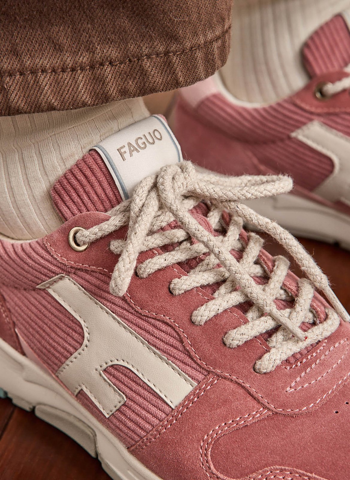 Niedrige Sneaker aus Leder-Mix FAGUO Rosa