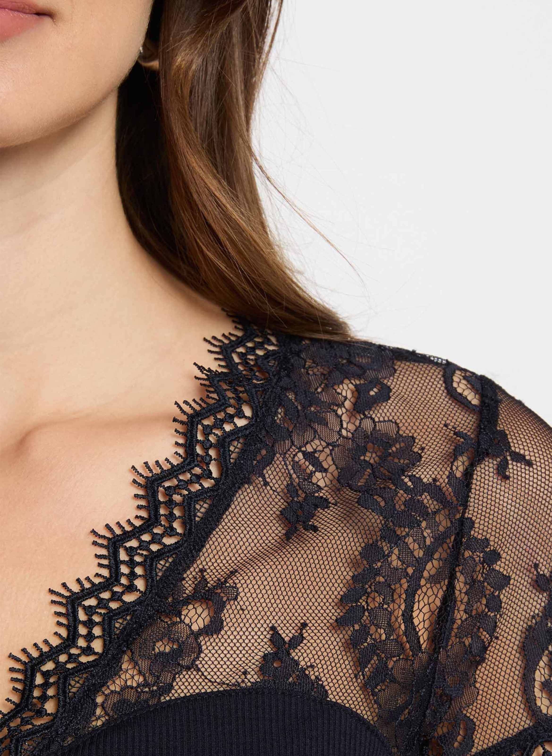 Crepe and lace V-neck t-shirt MORGAN Blue