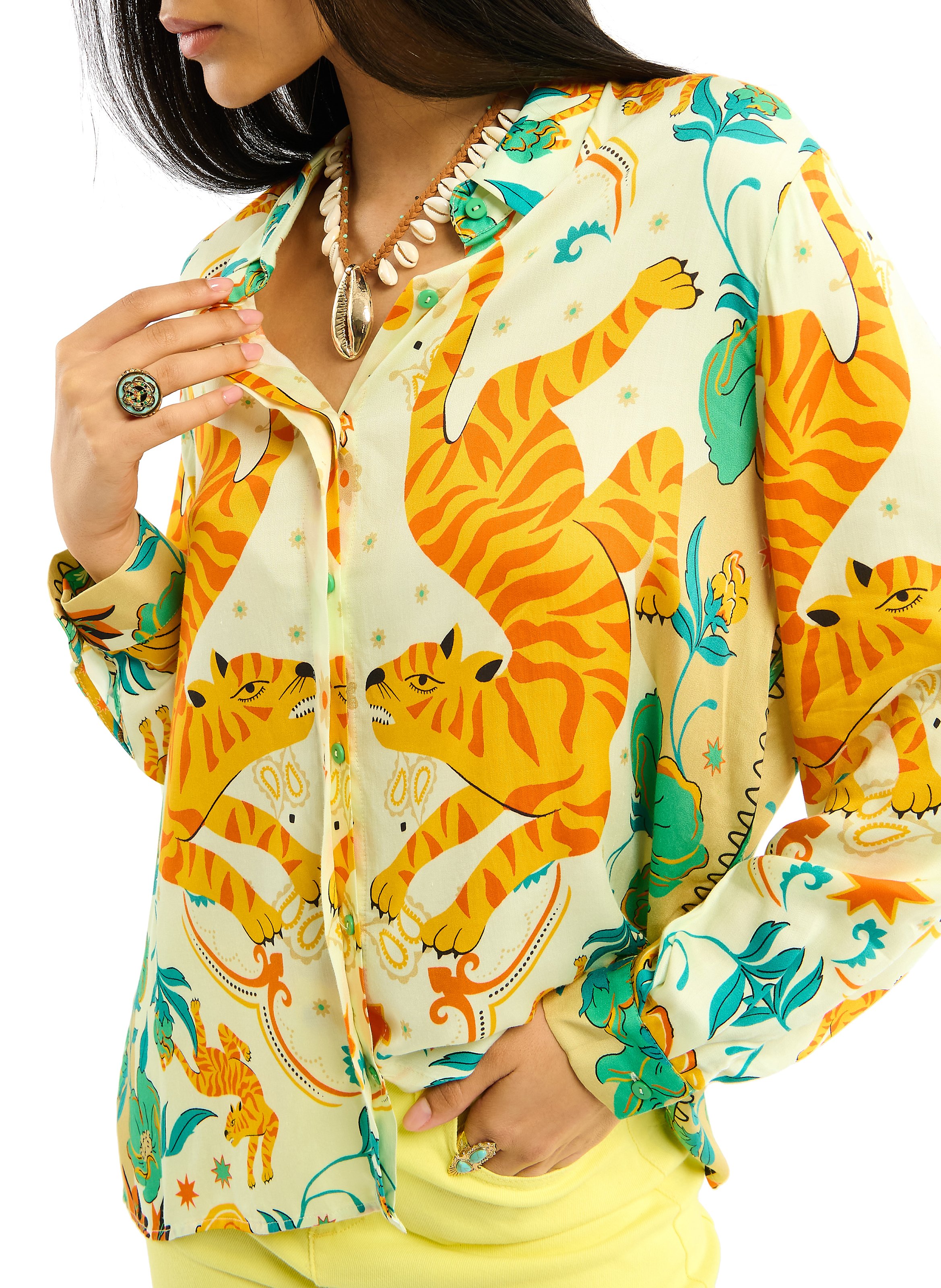 Rechte blouse met klassieke kraag en tijgerprint WILD Groen