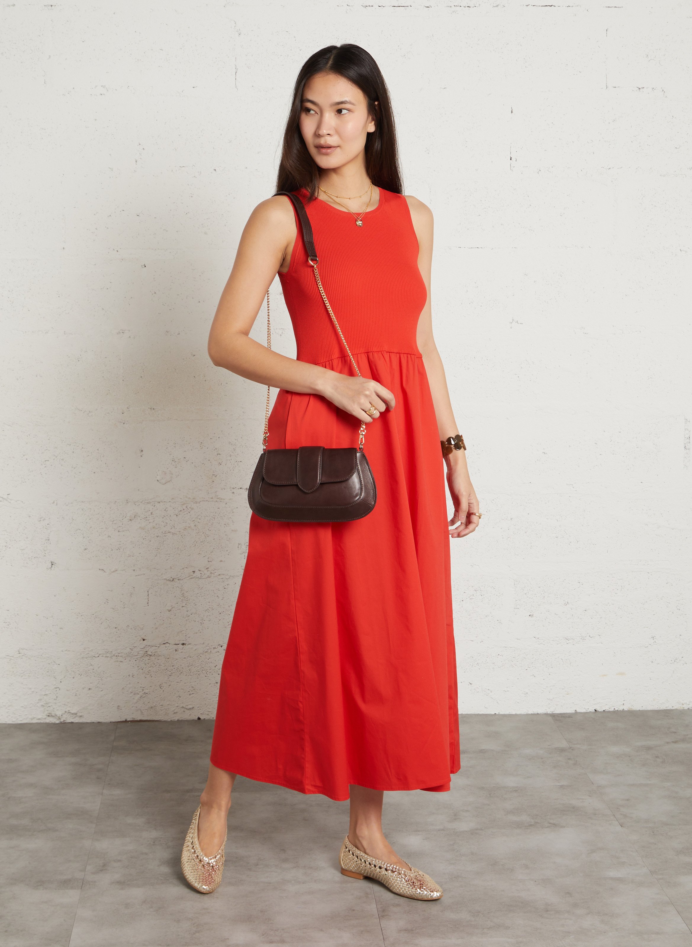 Lange jurk uit twee materialen MAISON 123 Rood