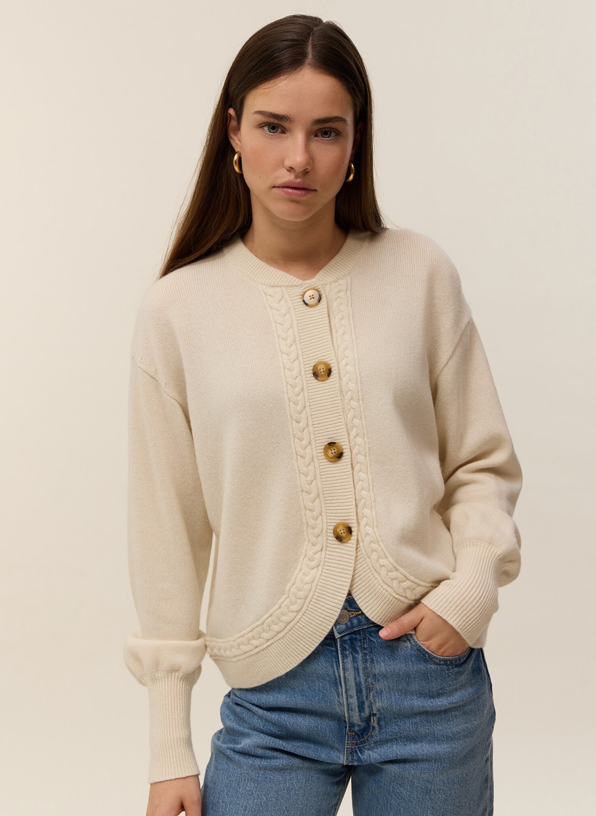 Gerade geschnittener Cardigan mit Teddykragen aus Kaschmir HIRCUS Weiss
