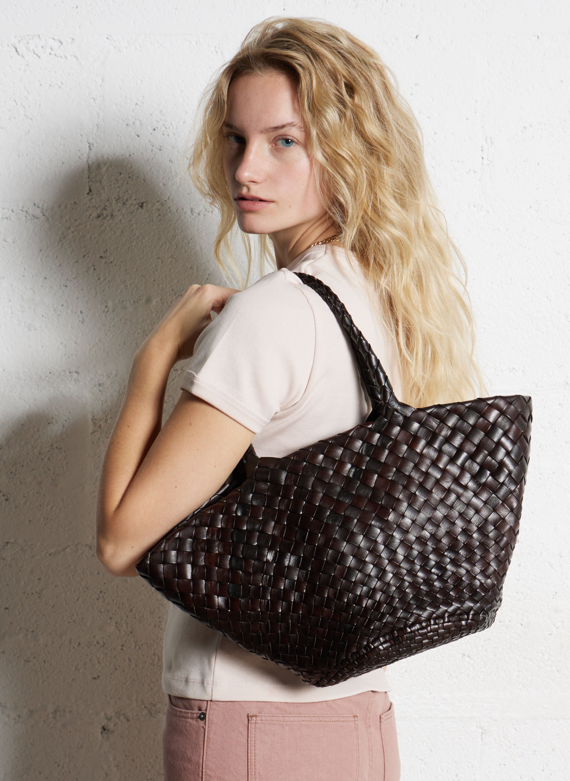 Braided leather basket DRAGON DIFFUSION Brown