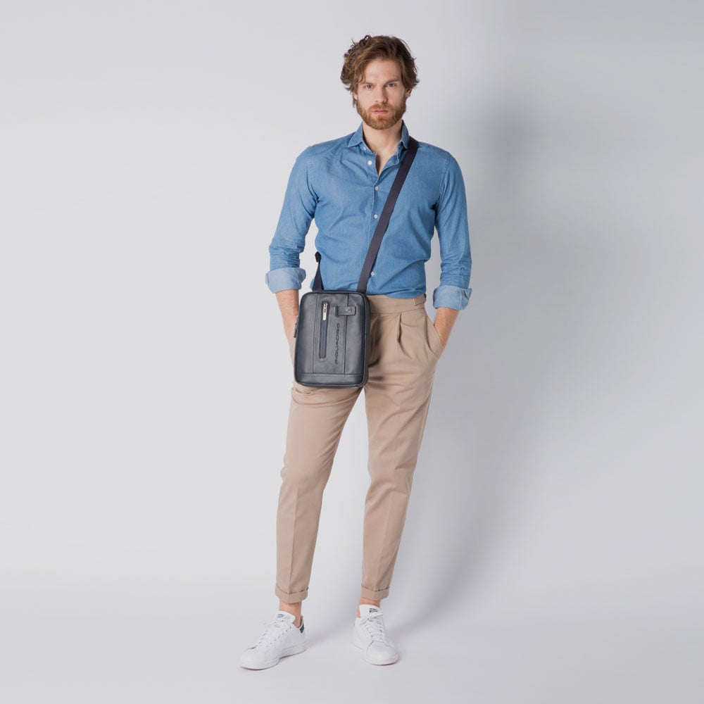 iPad shoulder bag PIQUADRO Grey