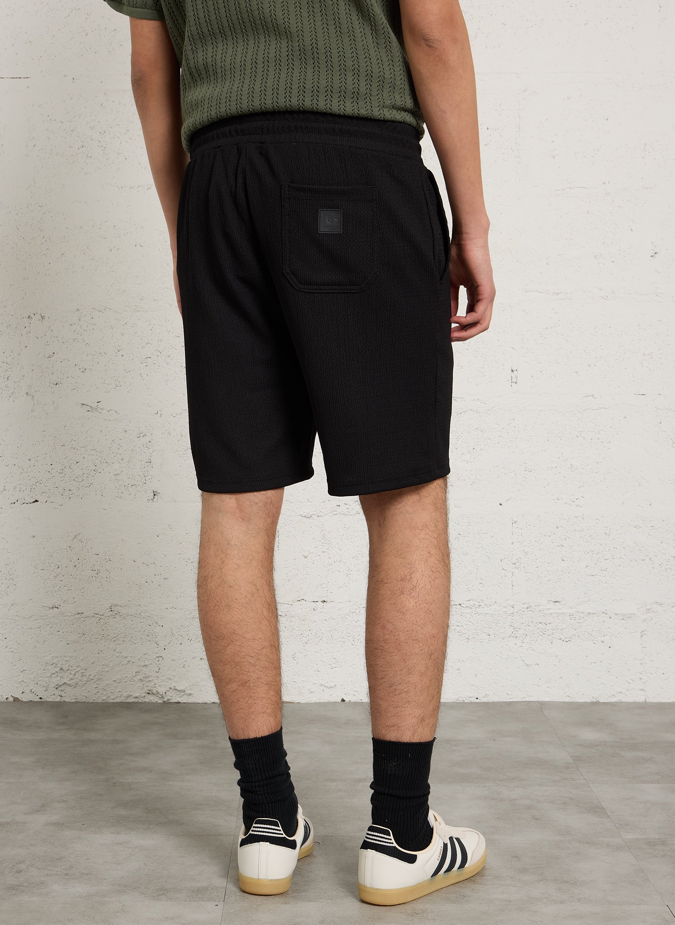 Short droit  LE TEMPS DES CERISES Noir