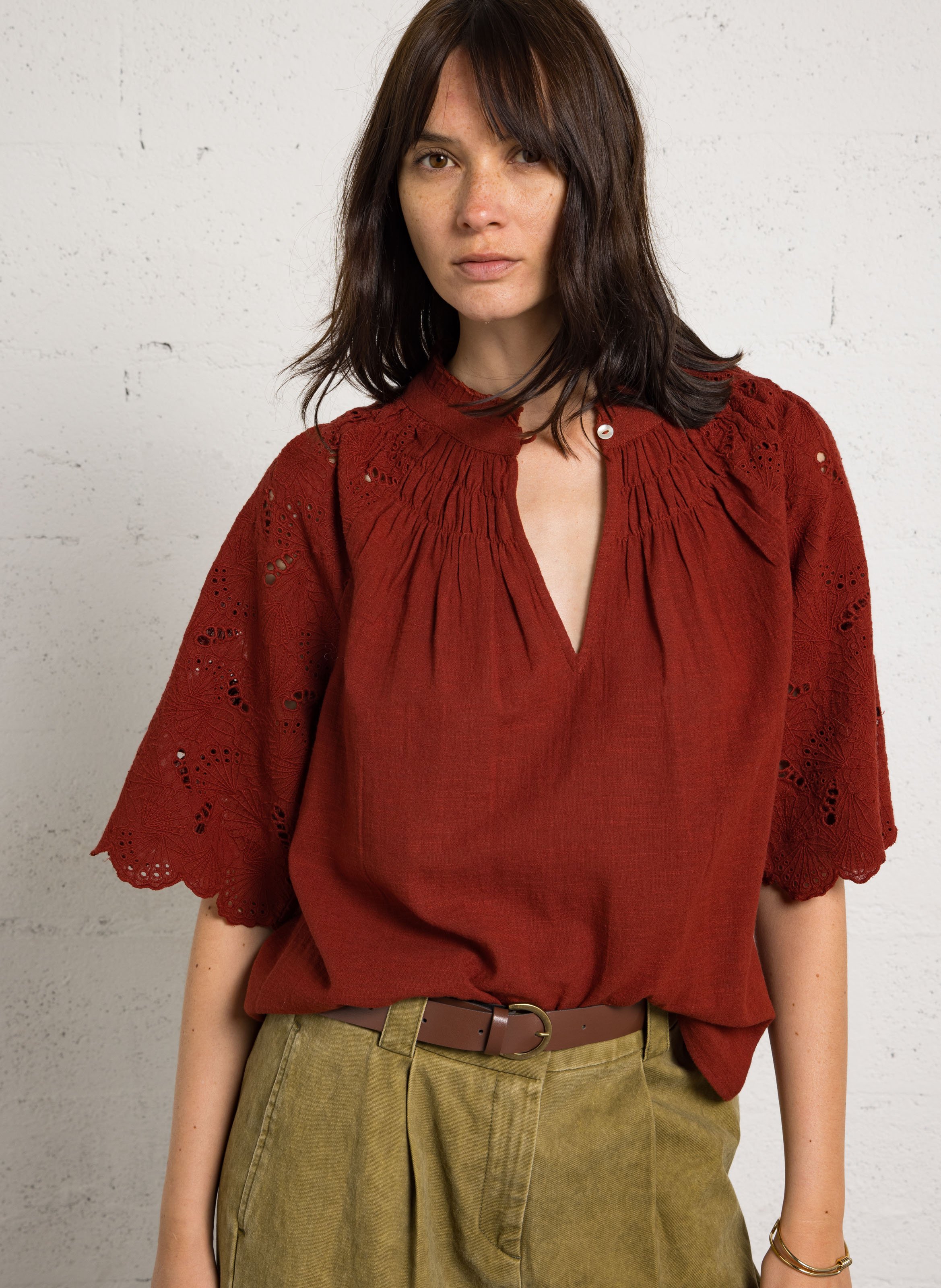 Rechte blouse met opstaande kraag en geborduurd katoen MAISON 123