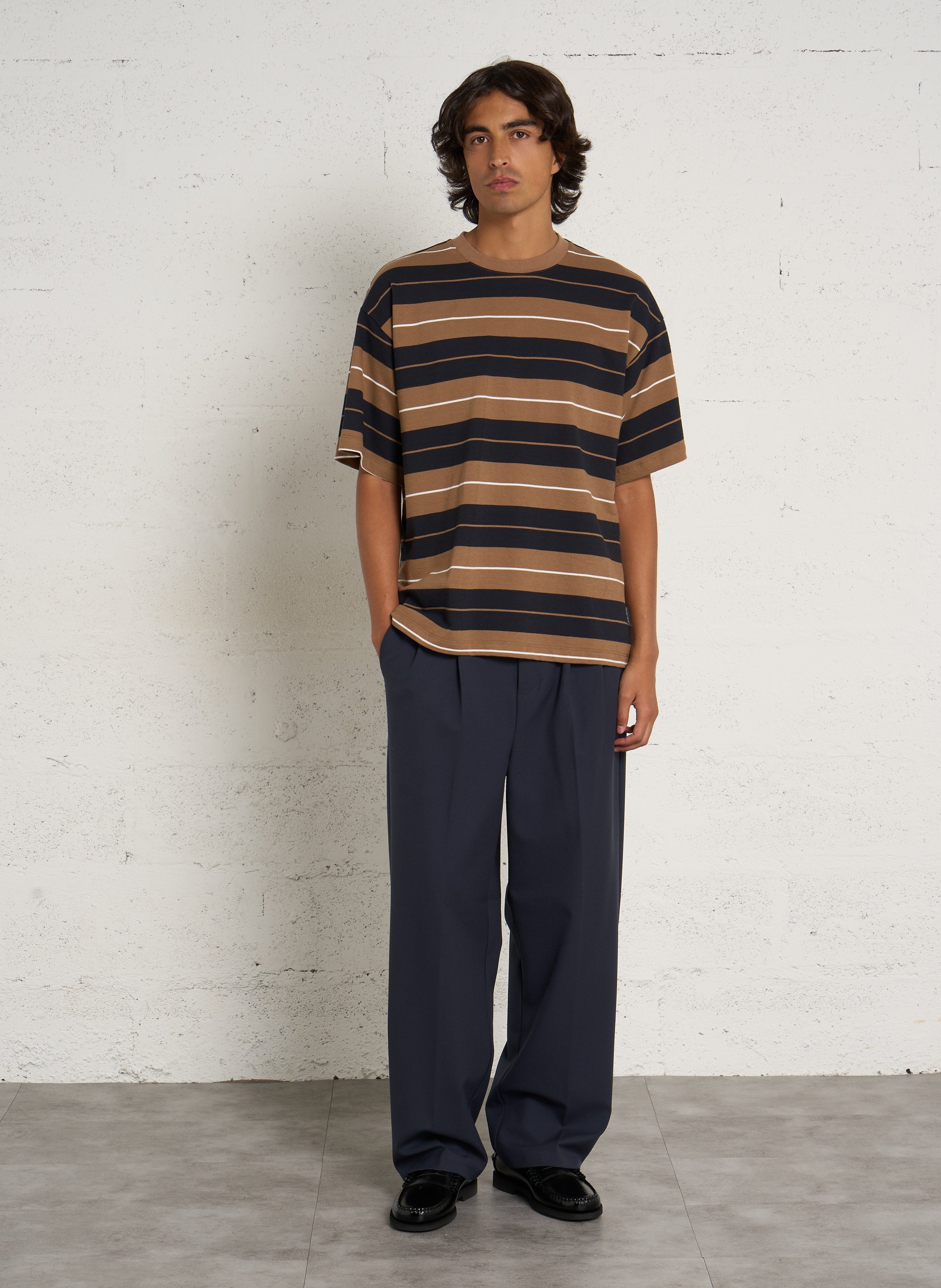 Einfarbige Anzughose mit Bundfalten CASUAL FRIDAY Blau