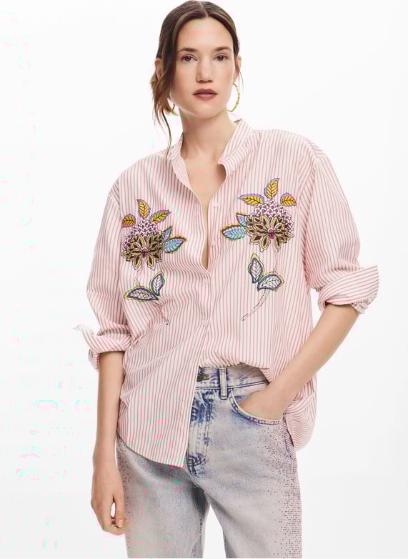 Camisa recta de rayas con cuello clasico en rojo
