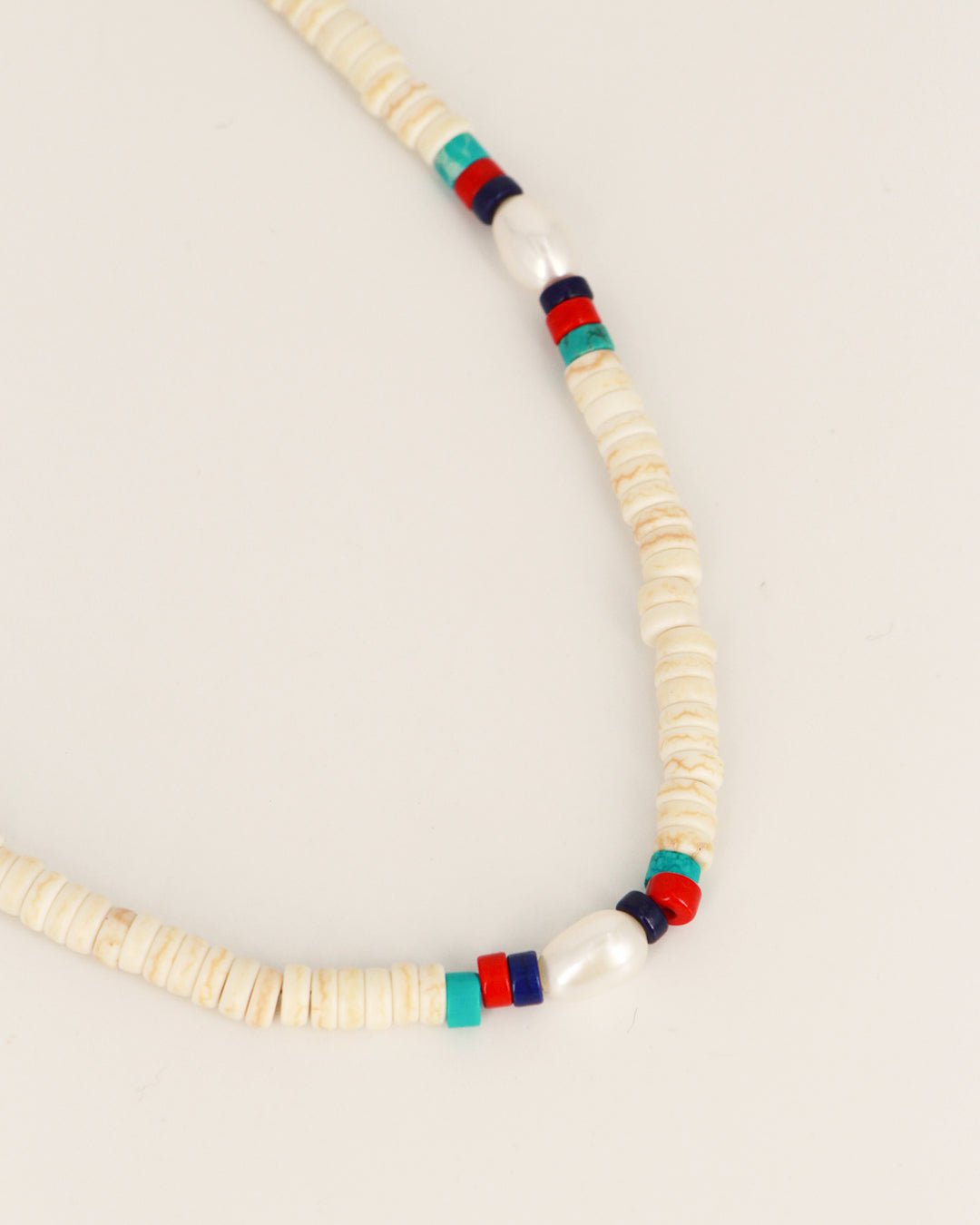 Necklace NILAI White