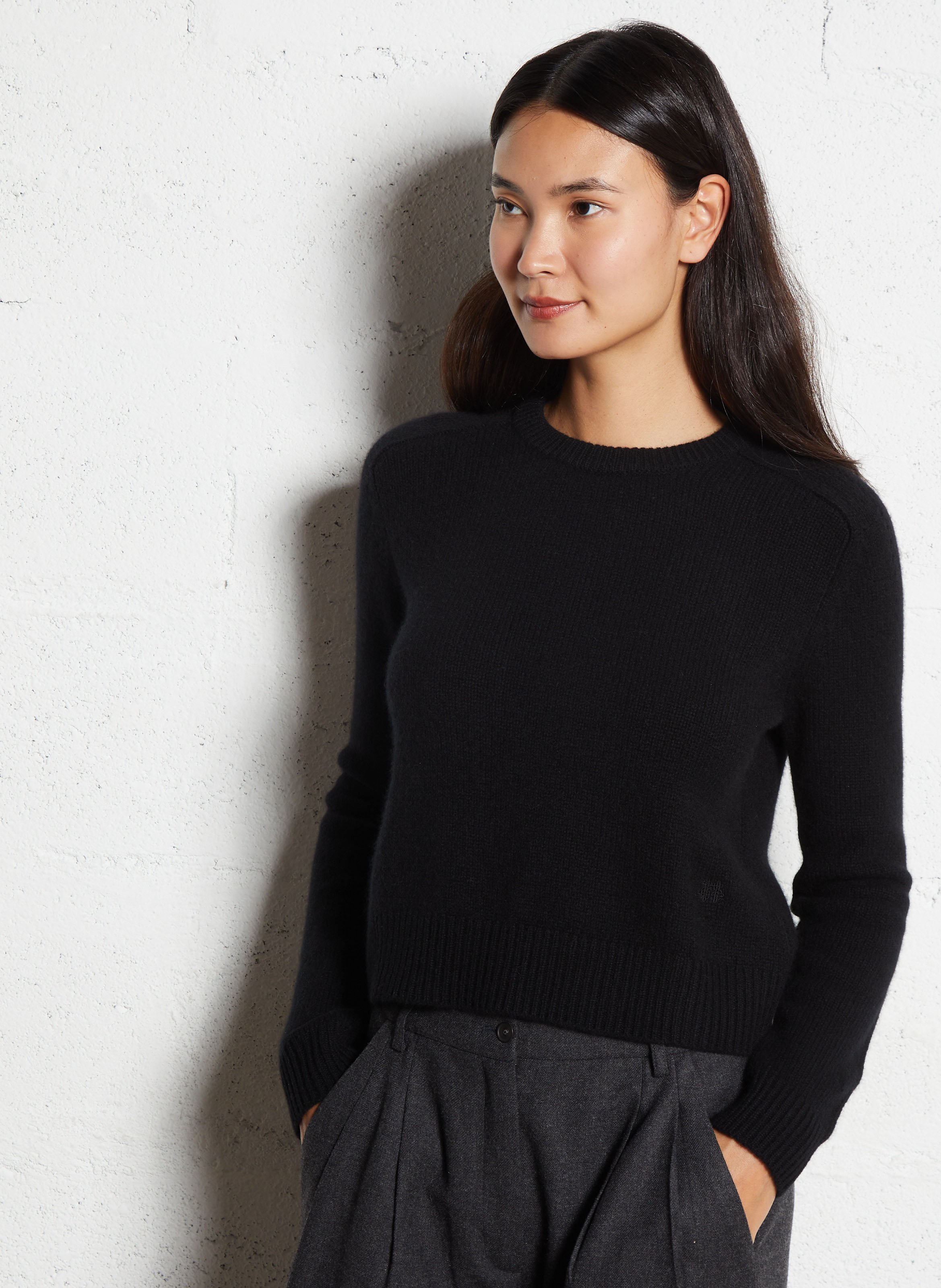 Pull droit col rond en cachemire KUJTEN Noir