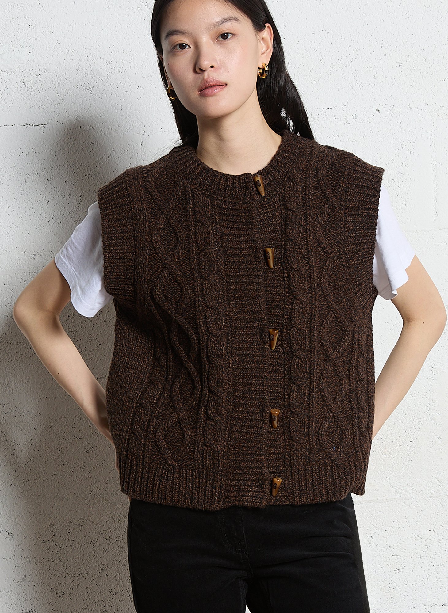 Sleeveless round neck woolen marled vest MAISON 123 Brown