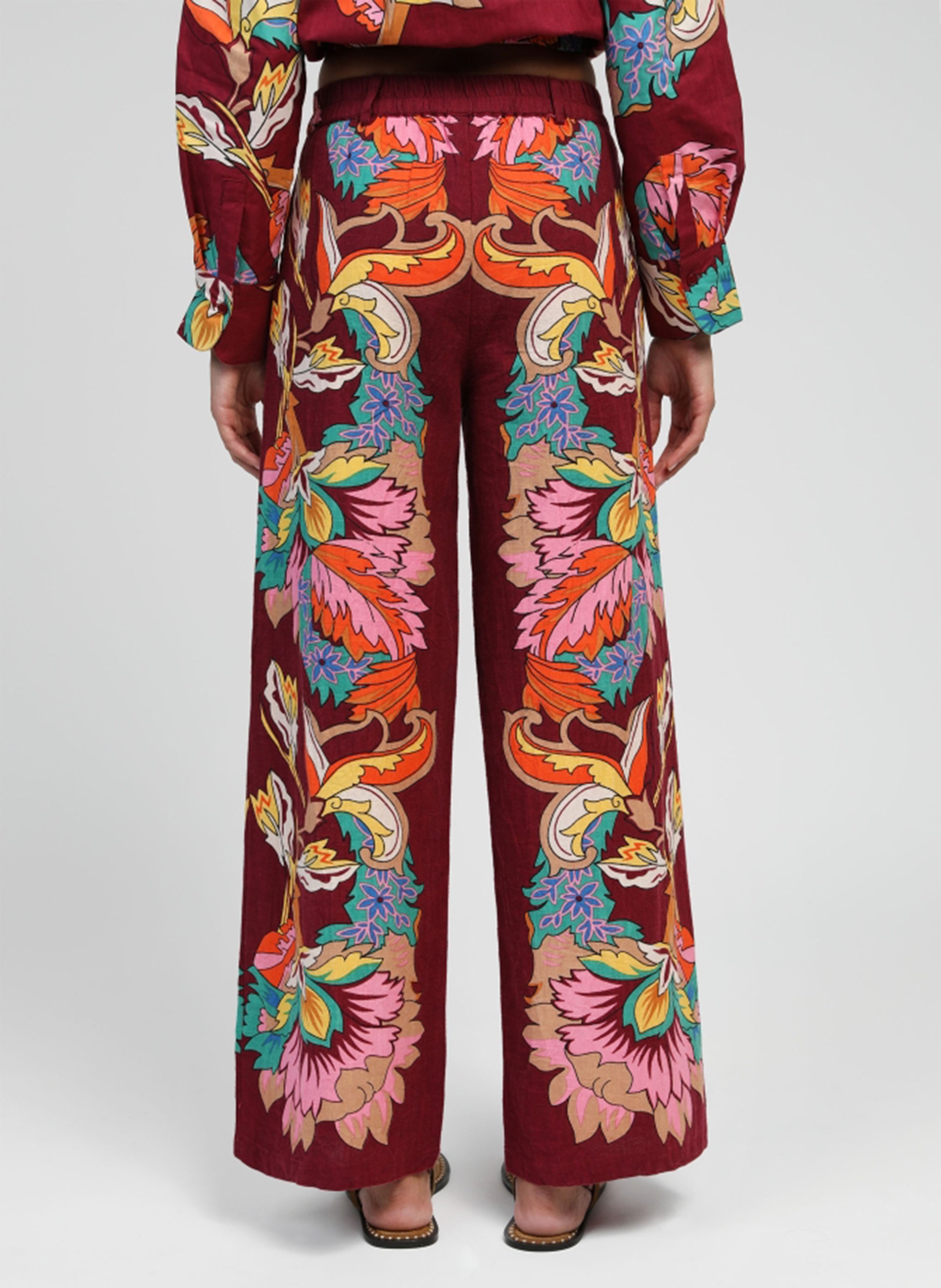 Weit geschnittene bedruckte Hose aus Baumwolle und Leinenmischung Rosa