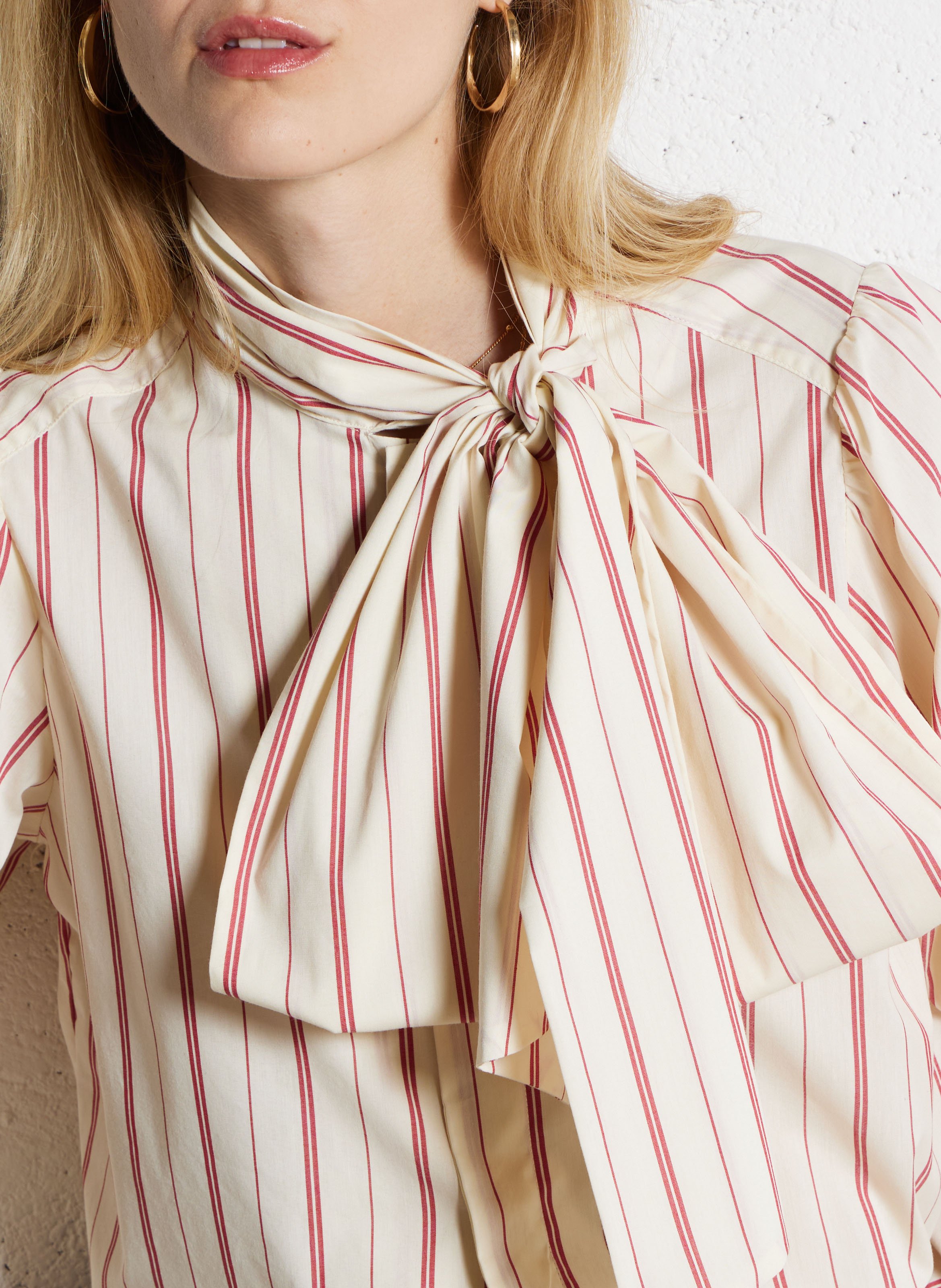 Striped shirt with pussy-bow collar SUNCOO Red