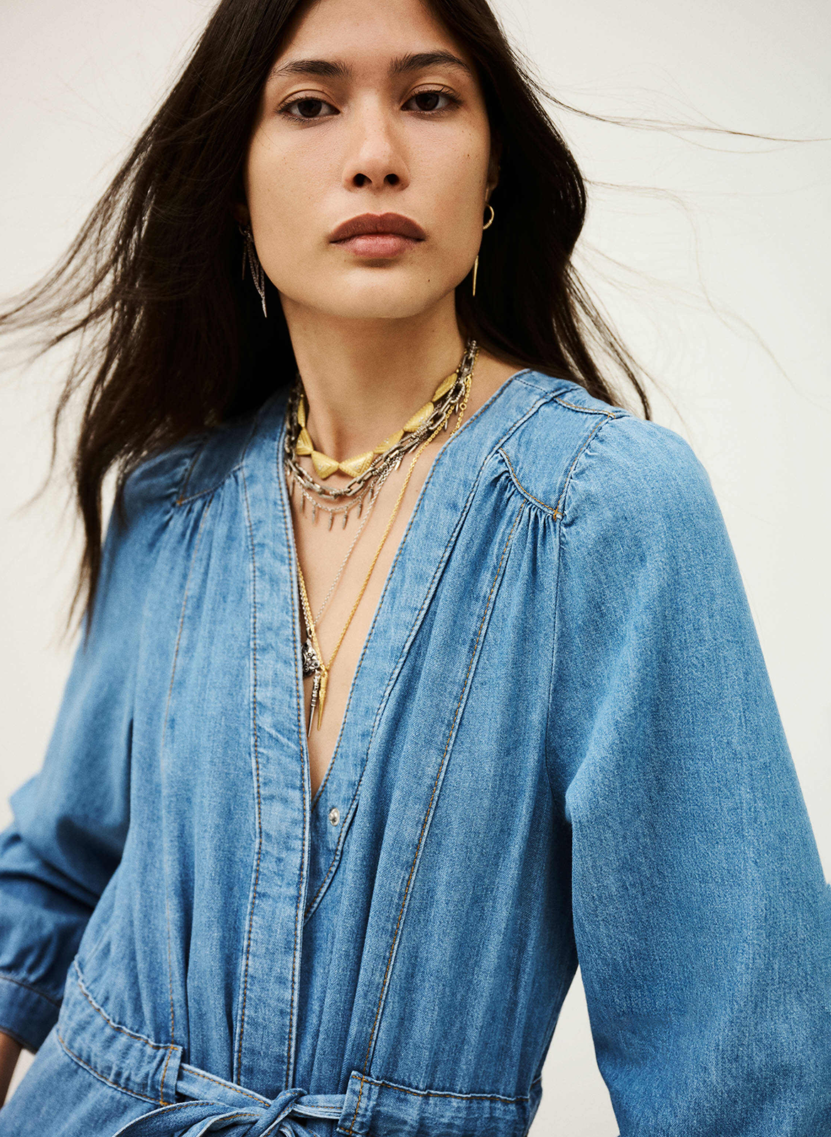 Robe longue col v ceinturée en denim BA&SH Bleu