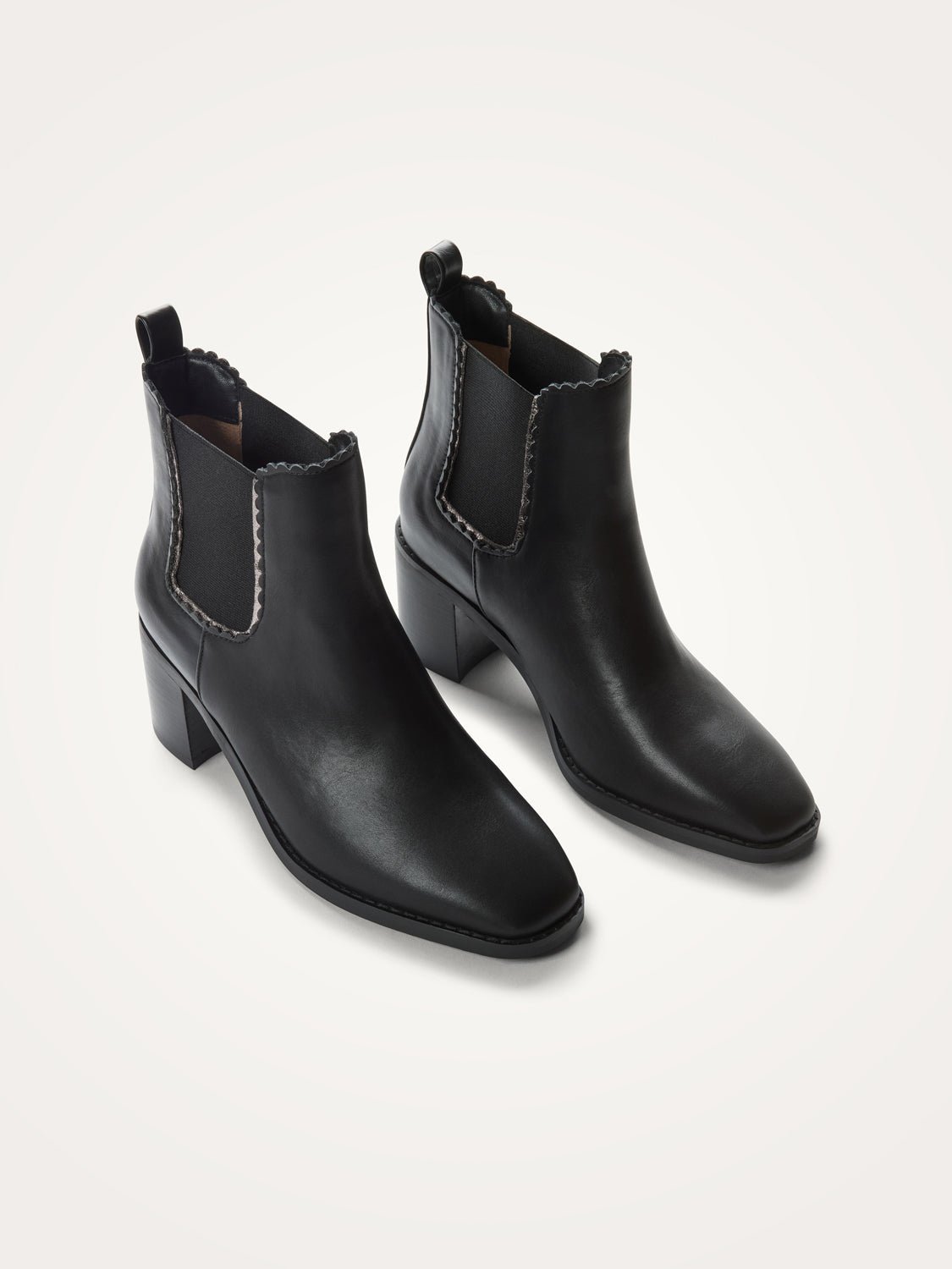 Chelsea ankle boots with heel VANESSA WU Black