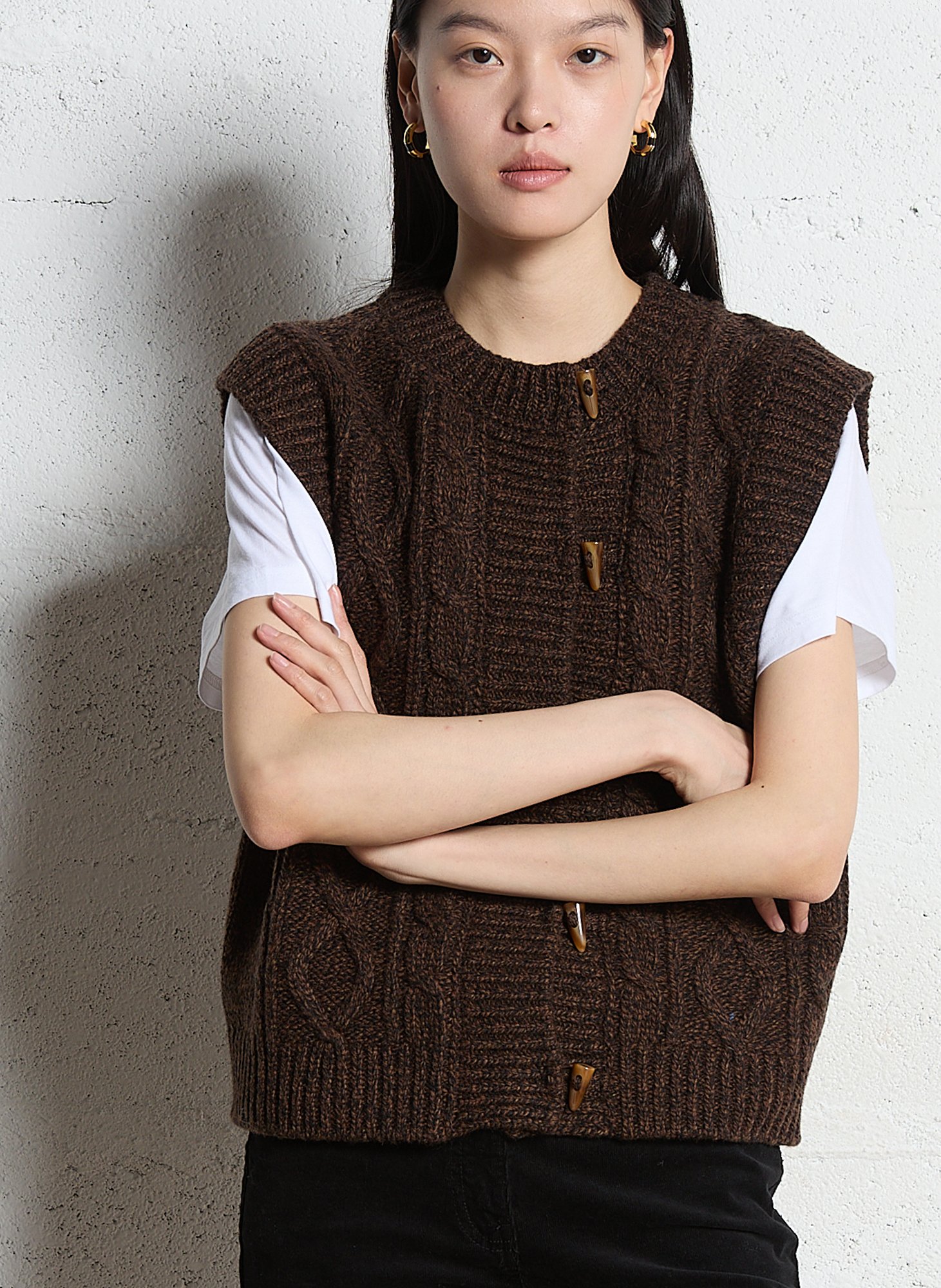 Sleeveless round neck woolen marled vest MAISON 123 Brown