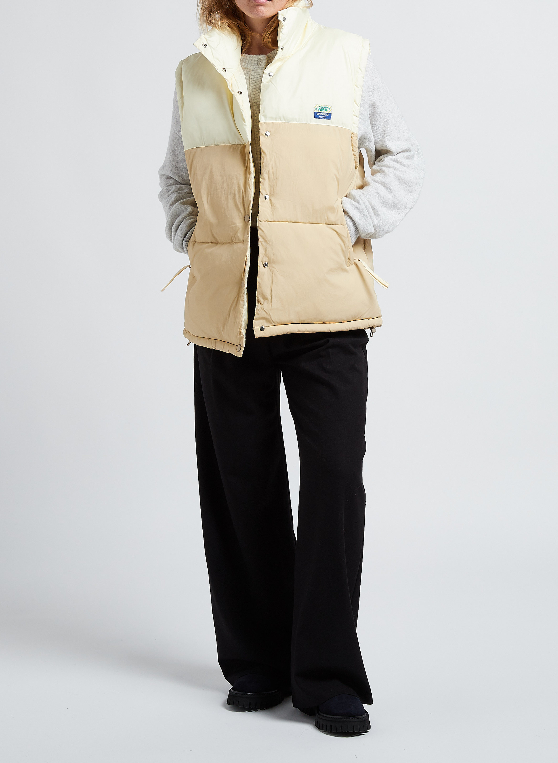 Geknöpfte Strickjacke mit Rundhalskragen AMERICAN VINTAGE Grau