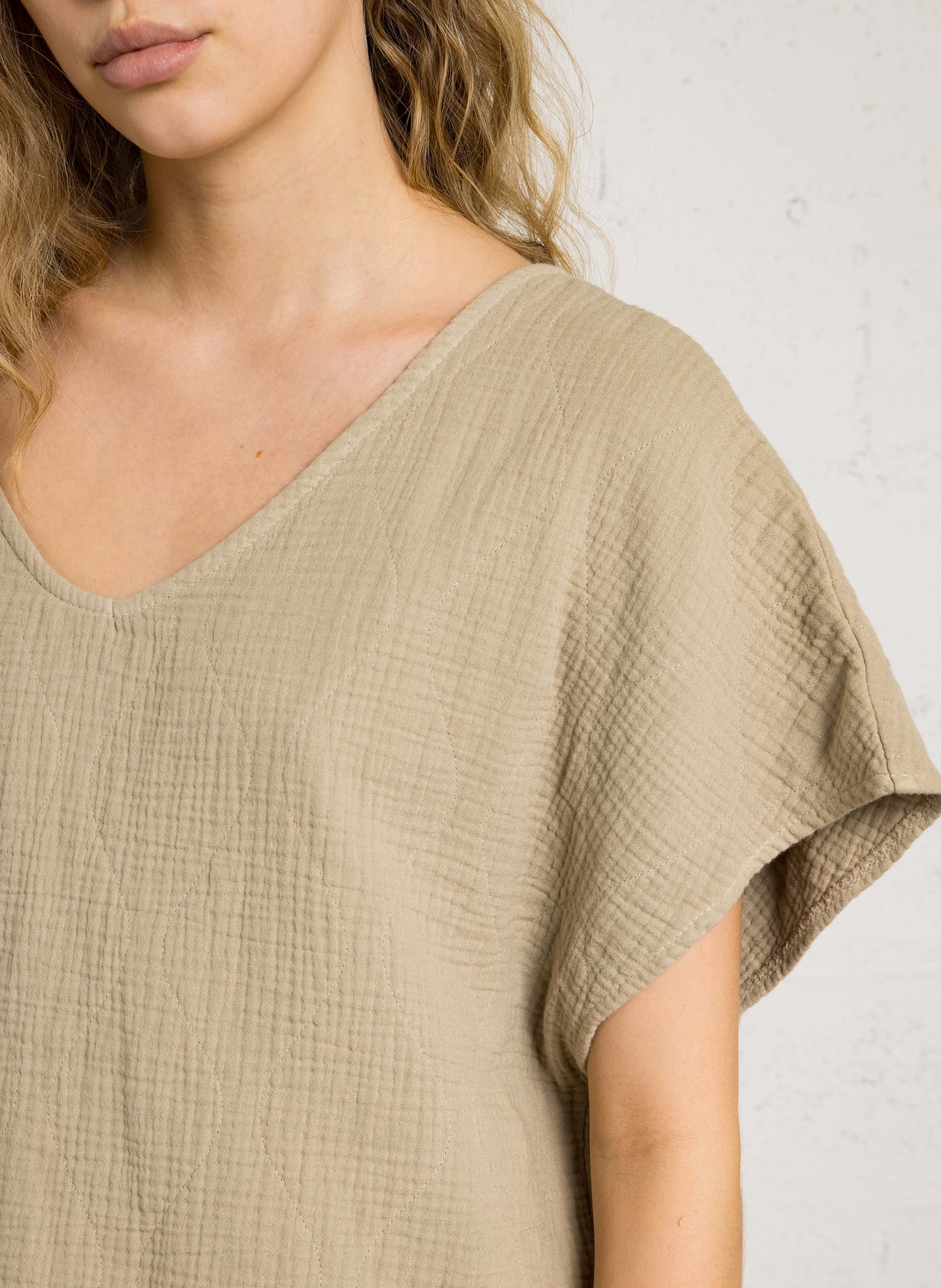 T-shirt met V-hals van katoen. AOKYANOS Beige