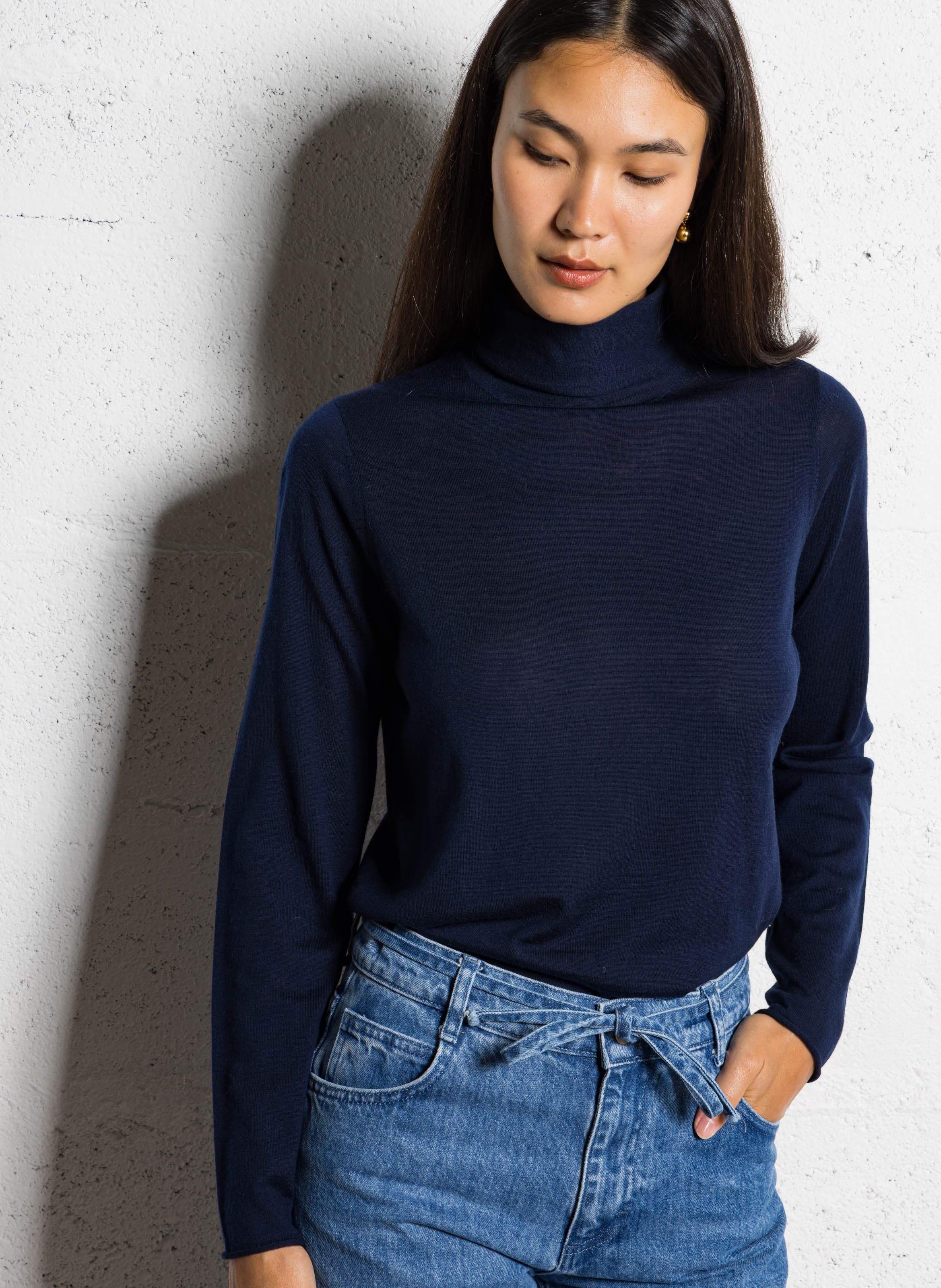 Pull col roulé en laine fine HARTFORD Bleu