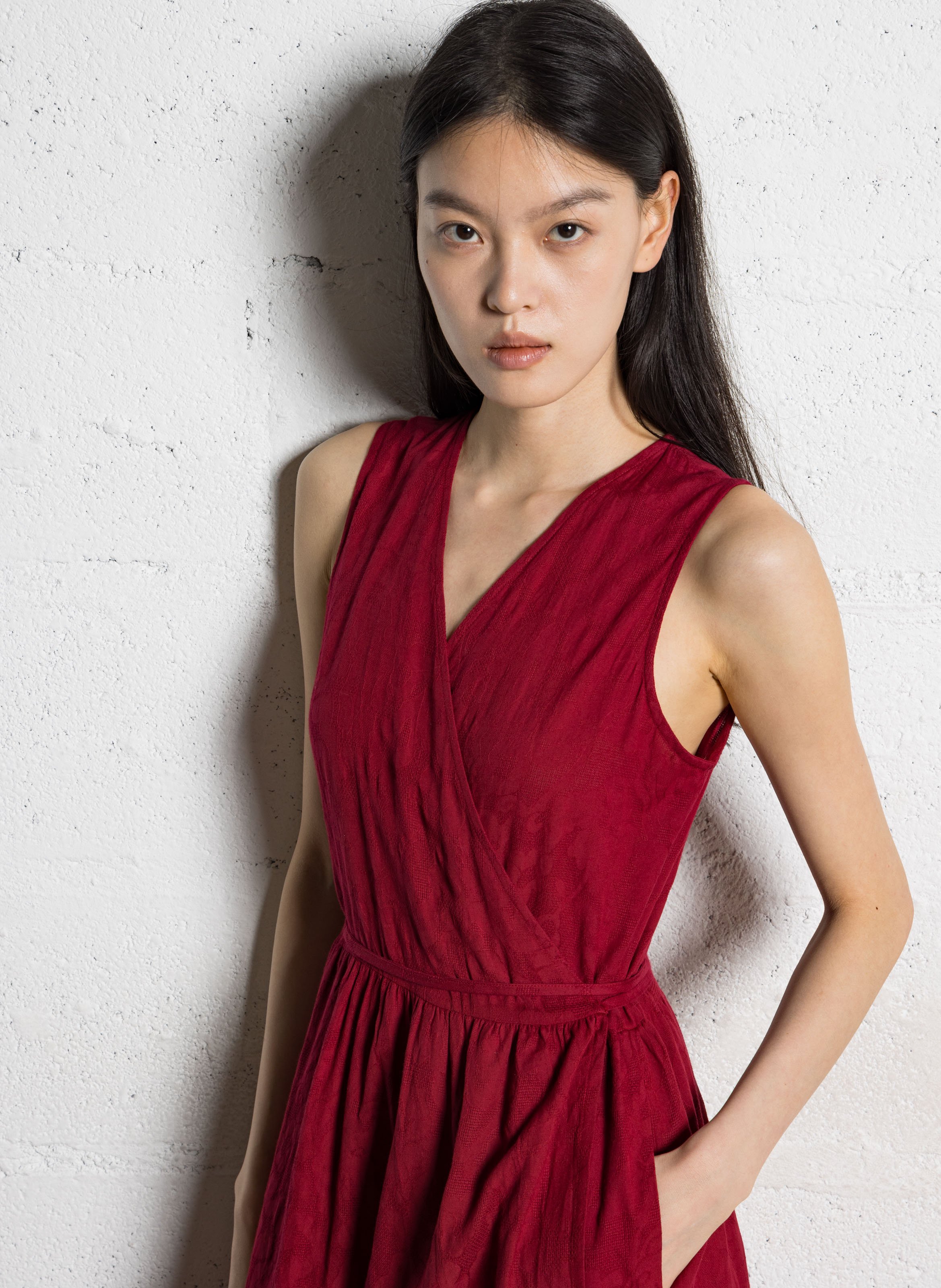 Robe longue col V en coton jacquard NICE THINGS Rouge