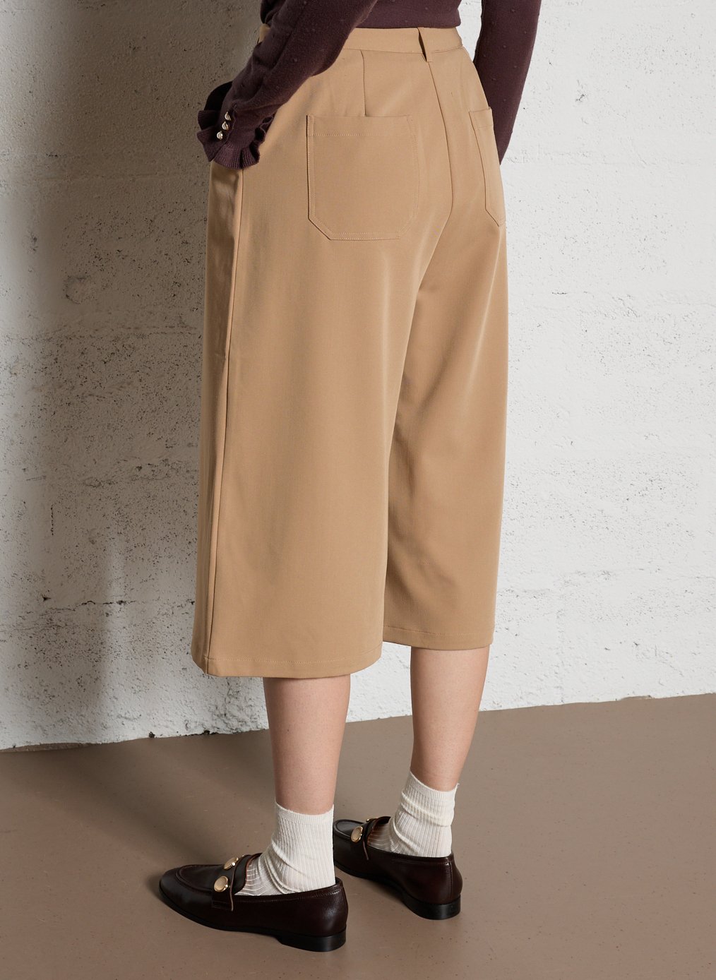 High-waisted plain large size Bermuda shorts. LA PETITE ETOILE Brown