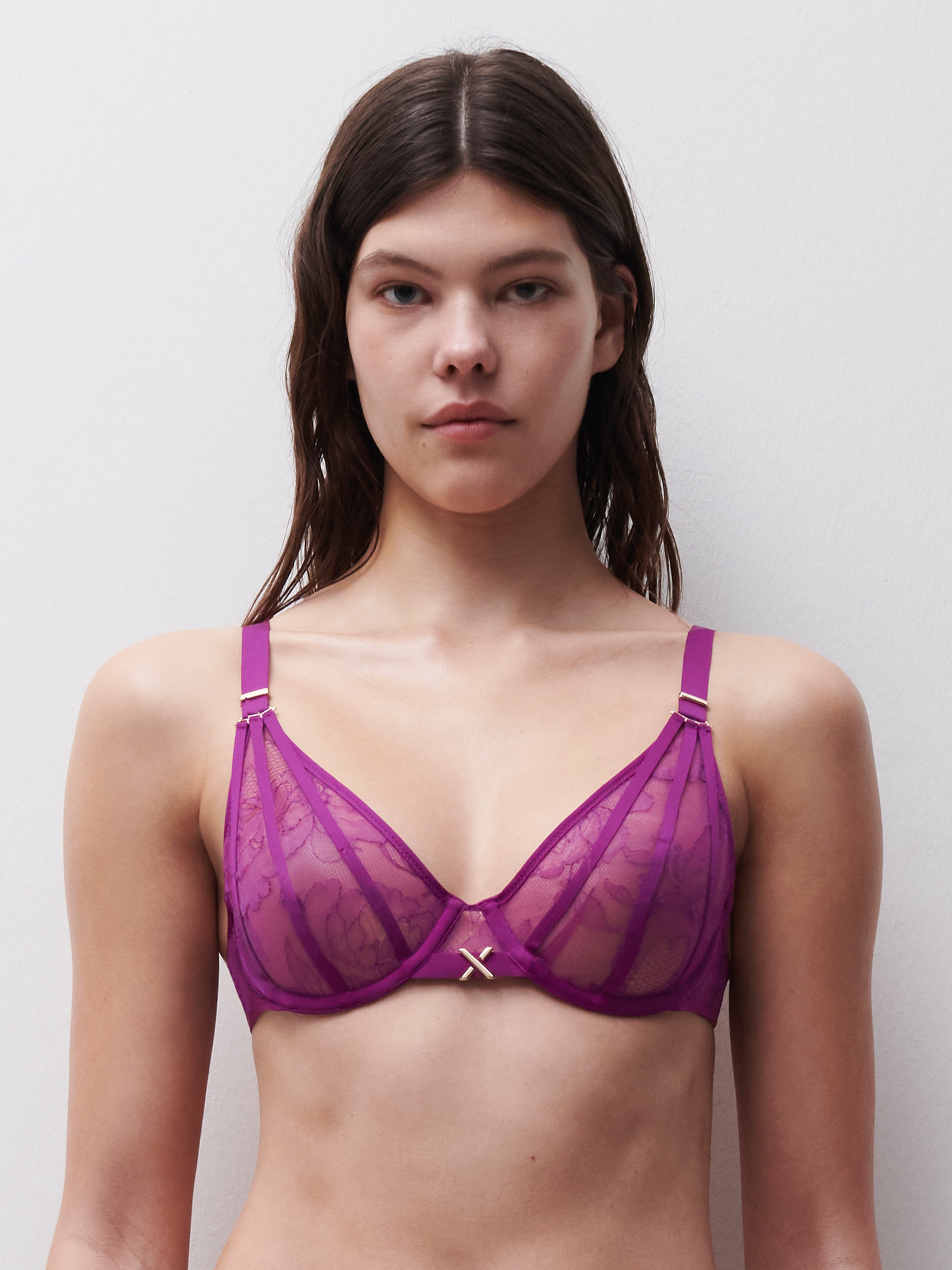 Plunging bra with Leavers lace CHANTELLE X Purple
