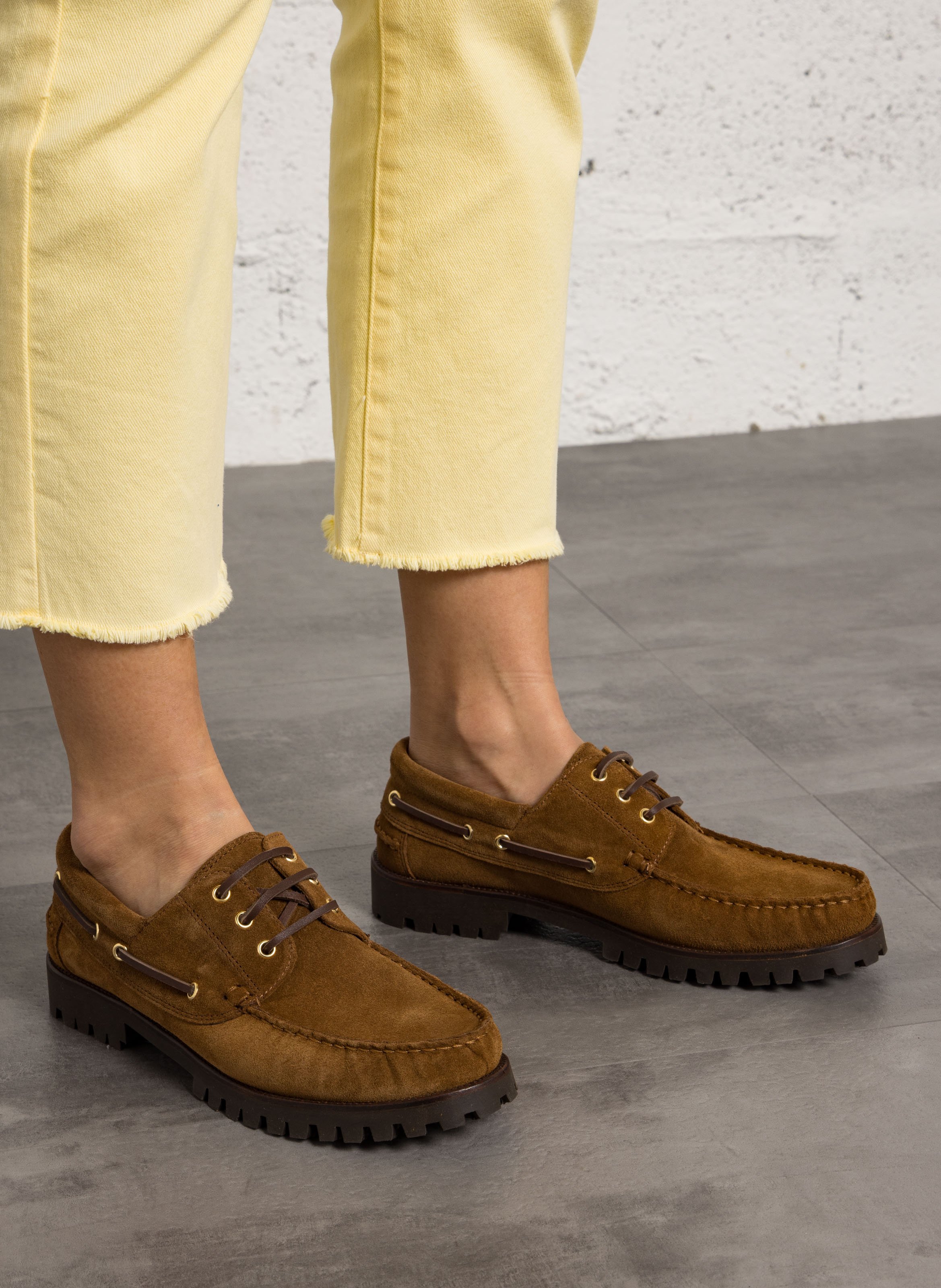 Chaussures bateau en cuir BOBBIES Marron