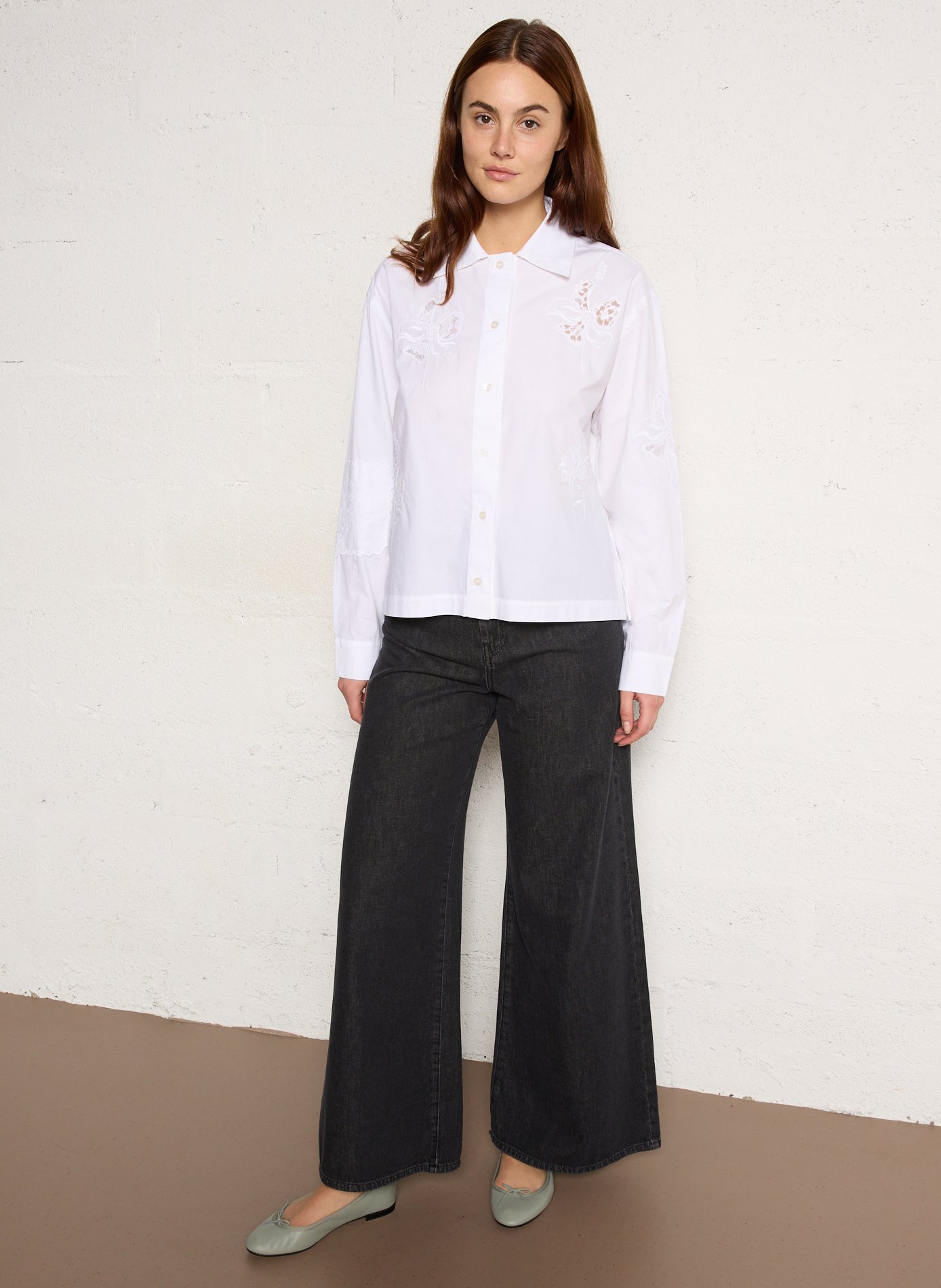 Chemise oversize col classique en coton bio brodé STELLA NOVA Blanc