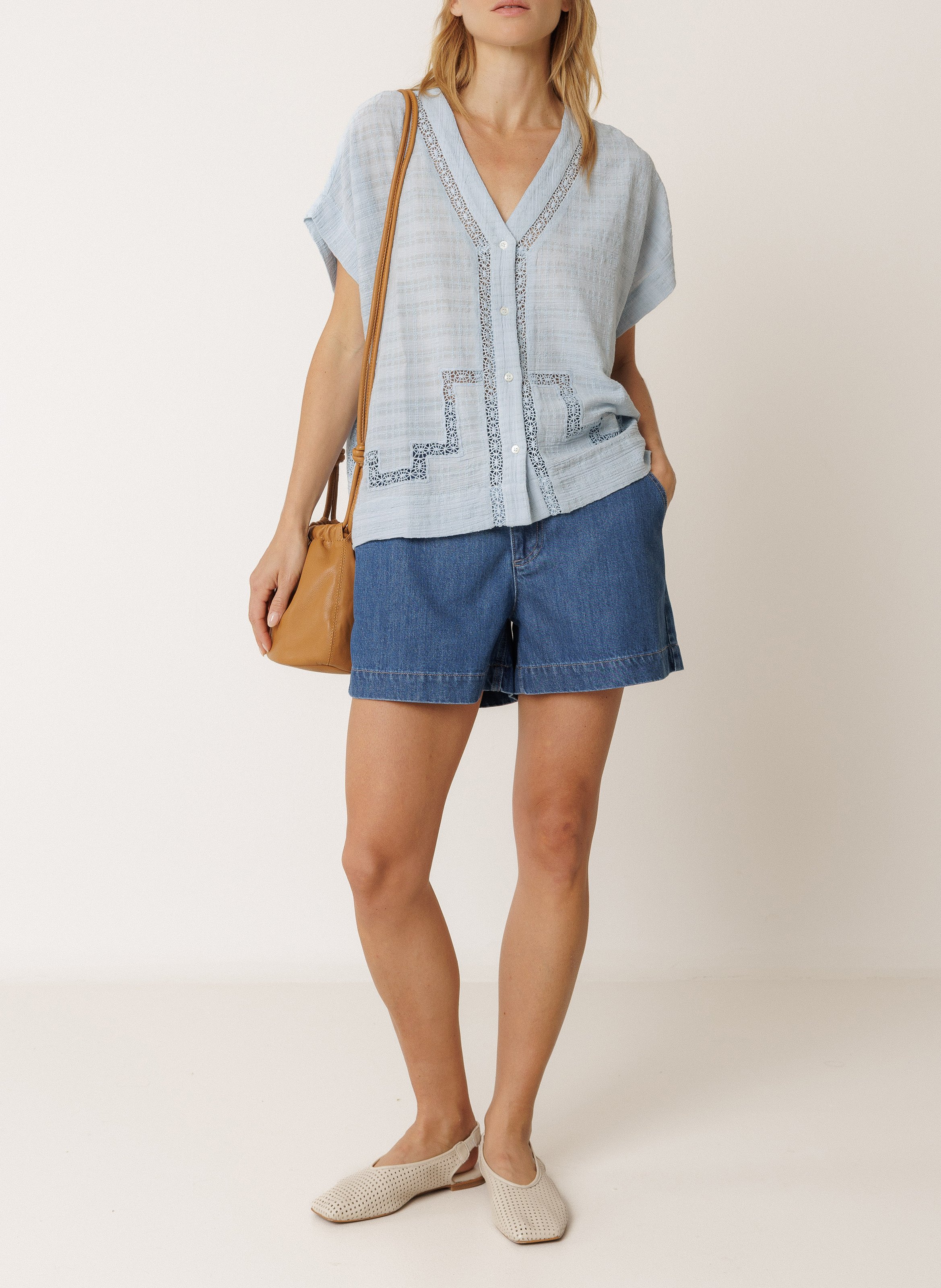 Baumwollbluse mit V-Ausschnitt INDI & COLD Blau