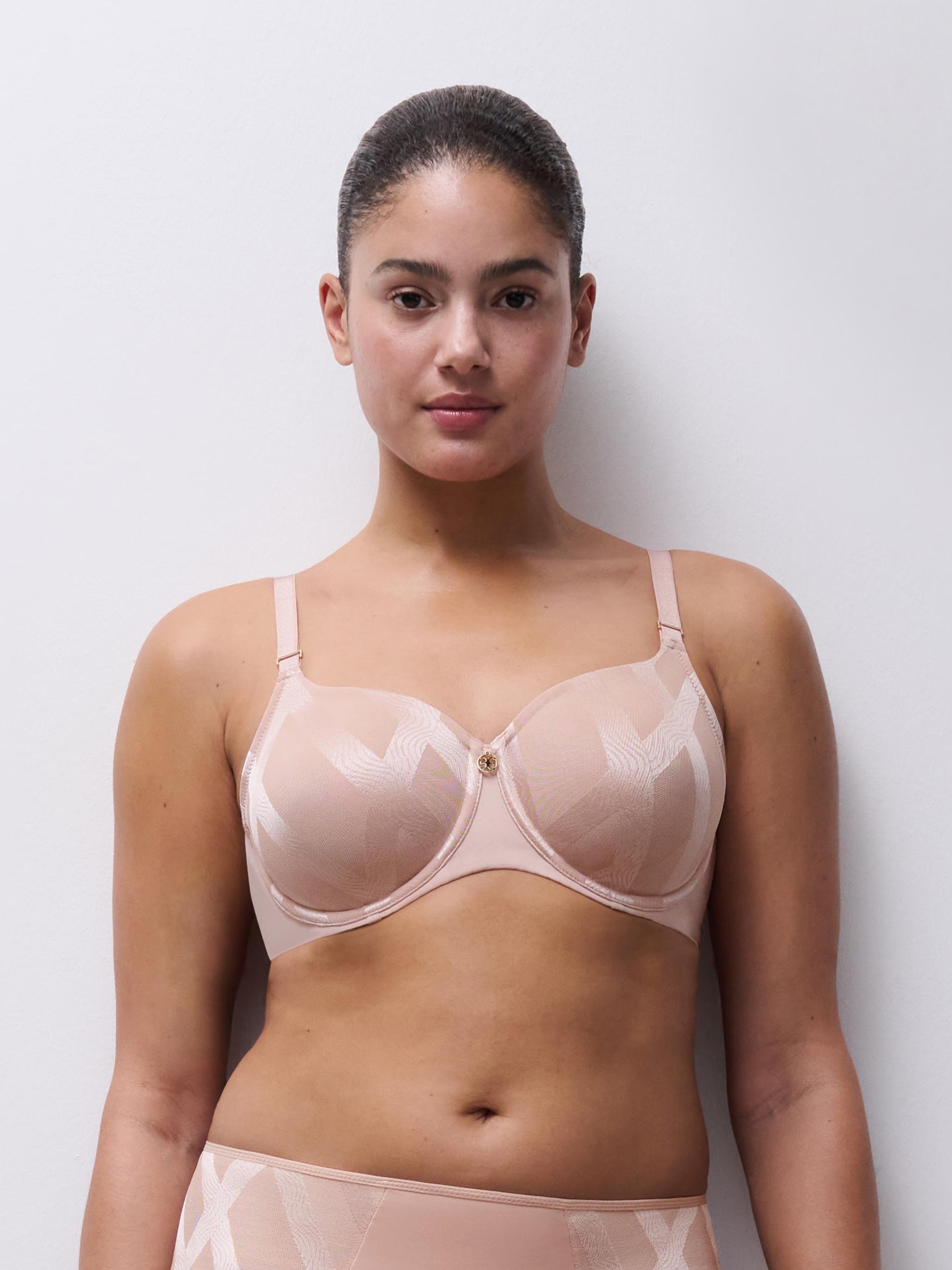 Moulded full-cup bra CHANTELLE