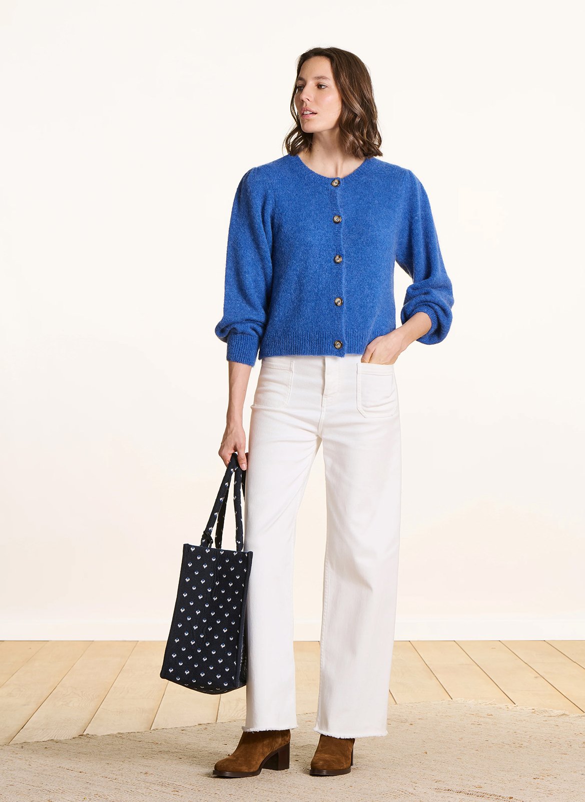 Ruimvallend, gebreid vest met ronde hals - materiaalblend LA FEE MARABOUTEE Blauw