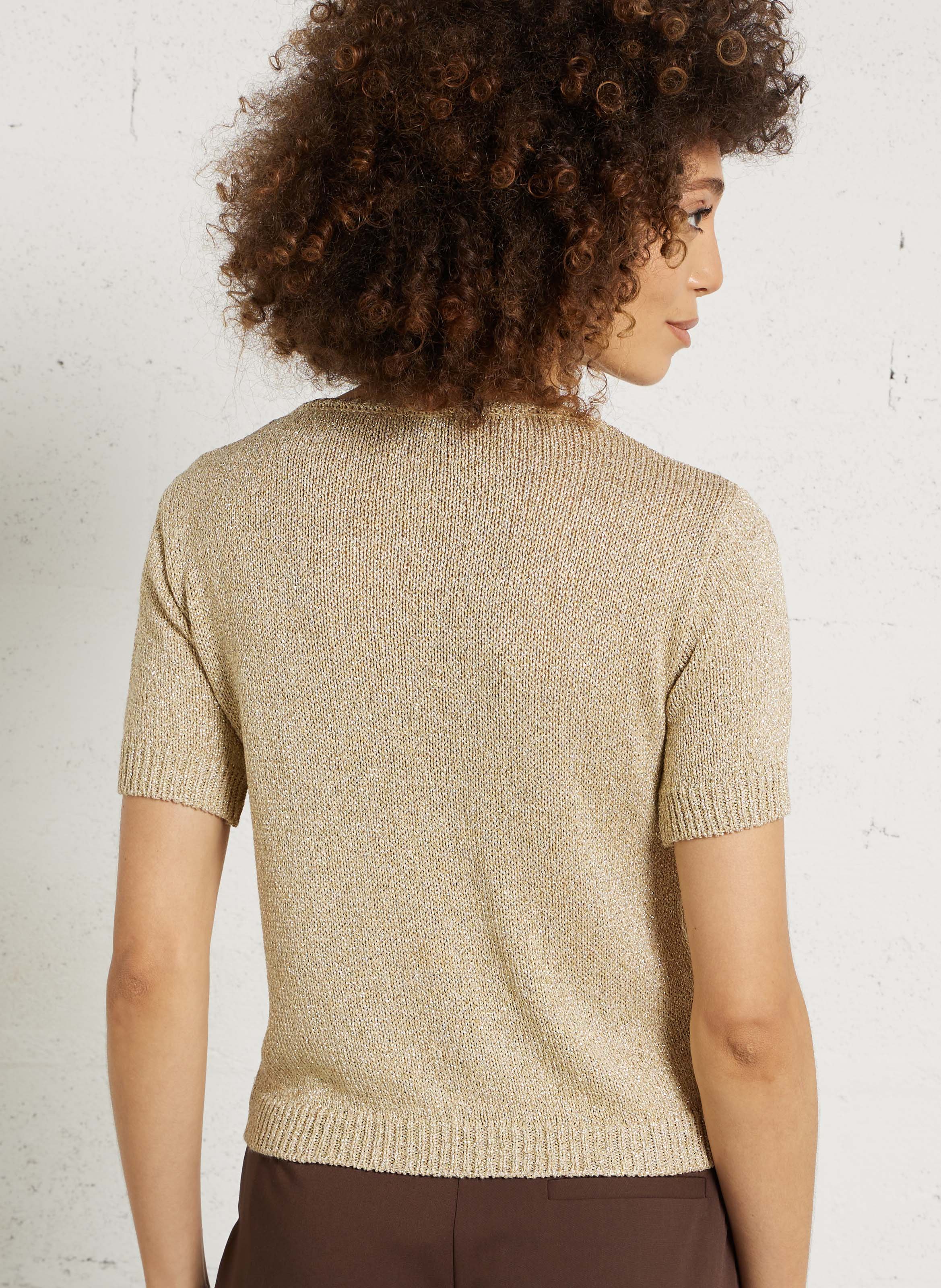 <p>Taille recht ronde hals metallic</p> PLEASE Goudkleurig