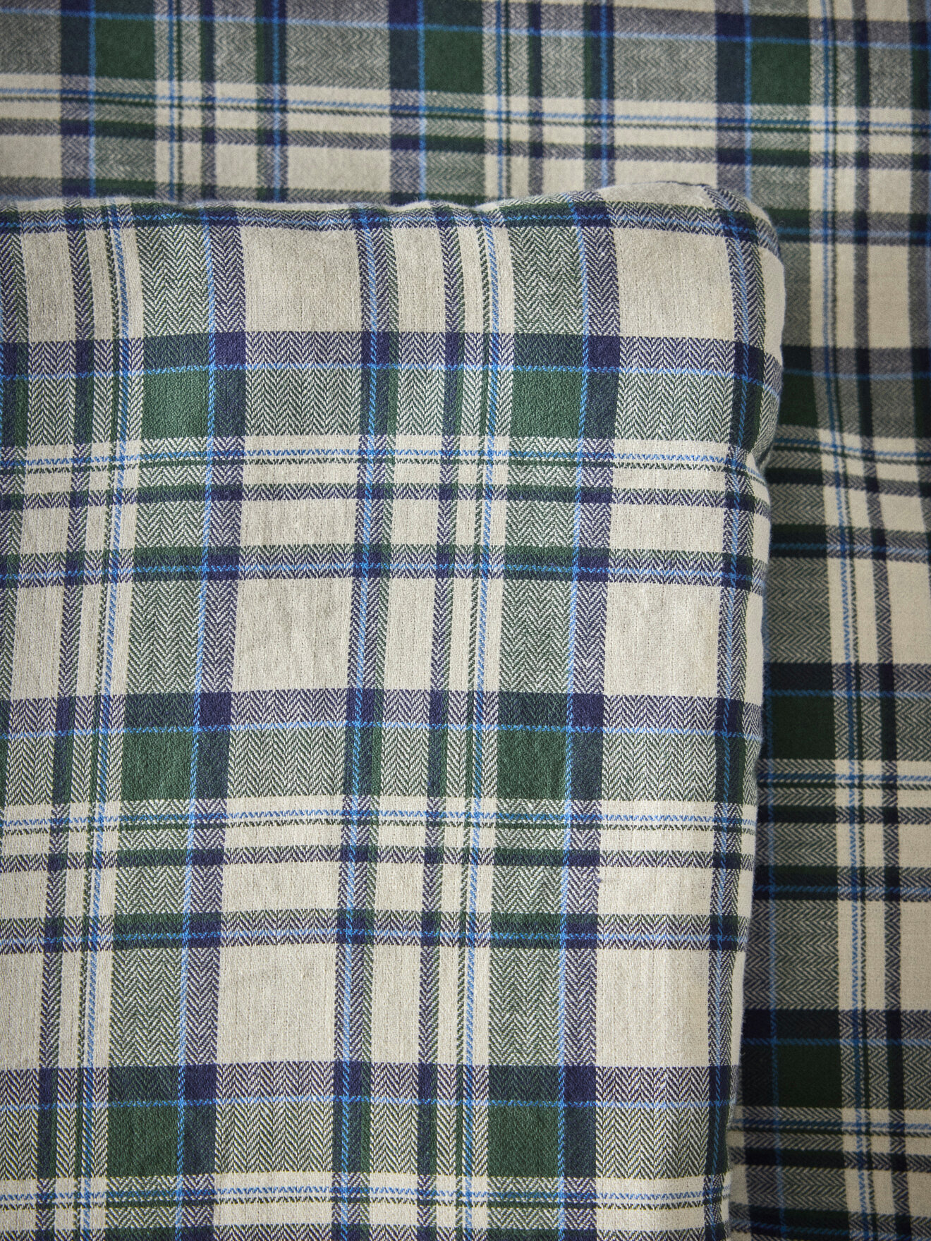 Reversible sherpa and tartan plaid CYRILLUS Green
