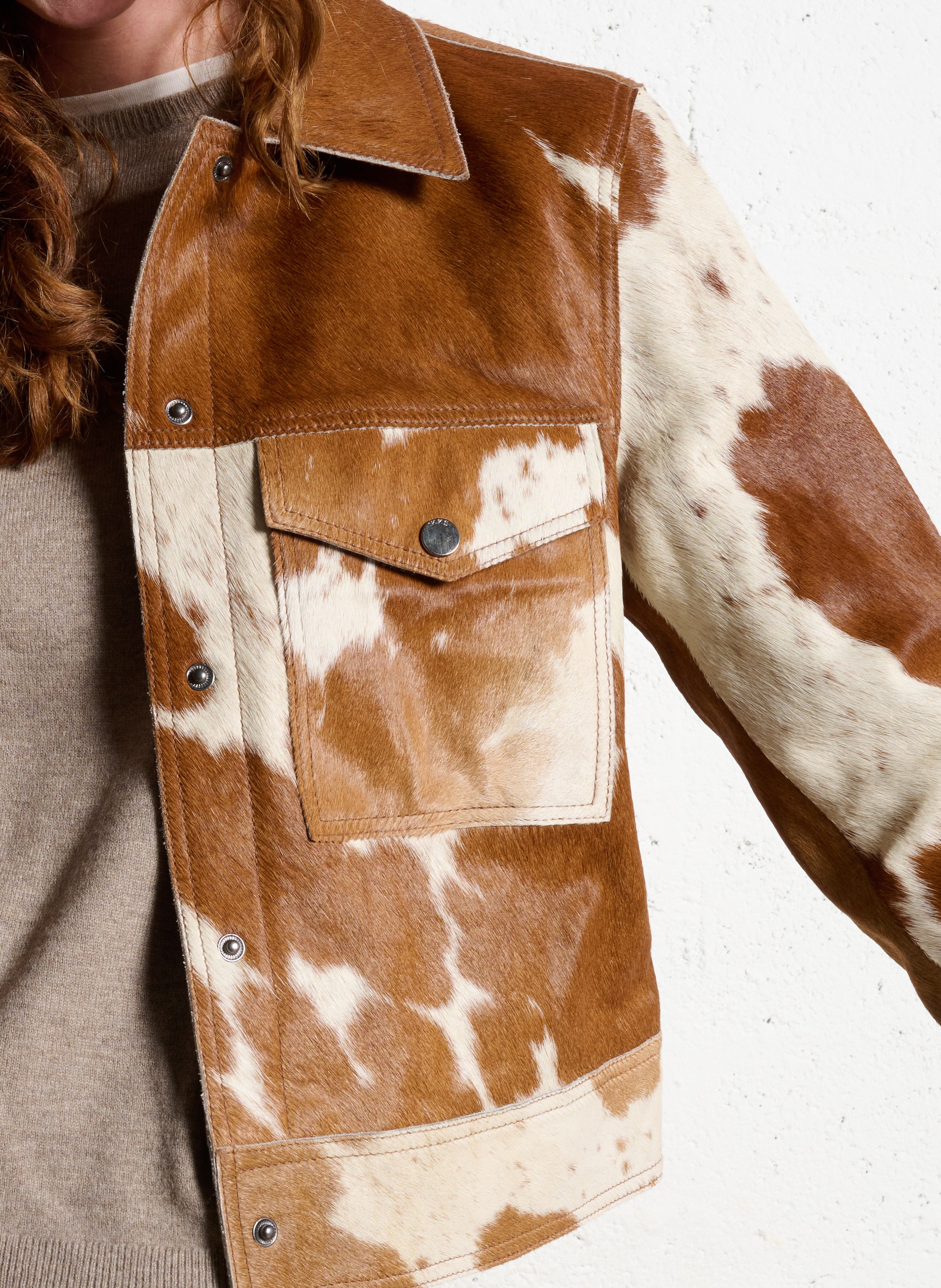 Rechte jas met klassieke kraag van bedrukt leer IKKS Beige