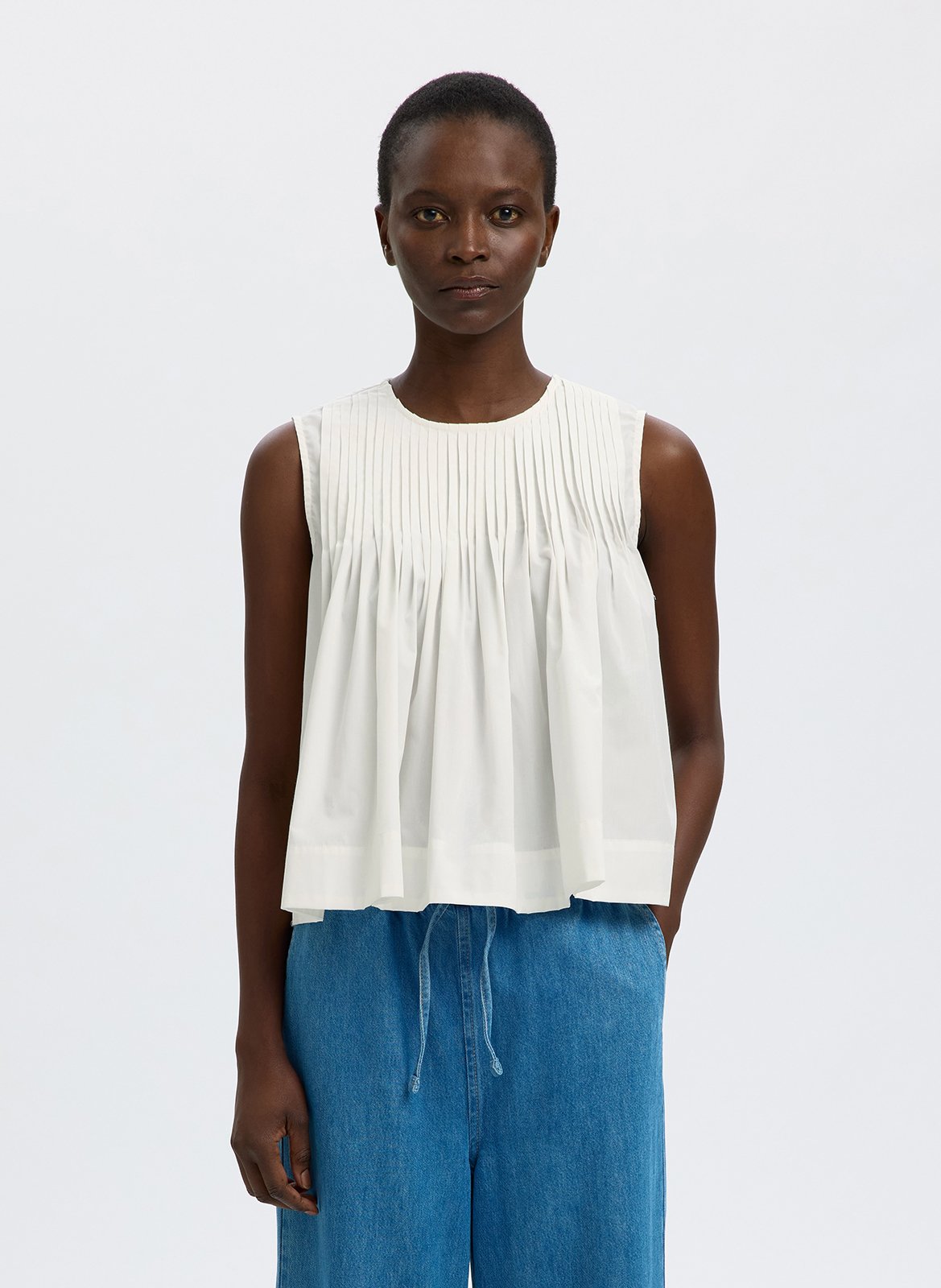Top droit col rond plissé SELECTED Blanc