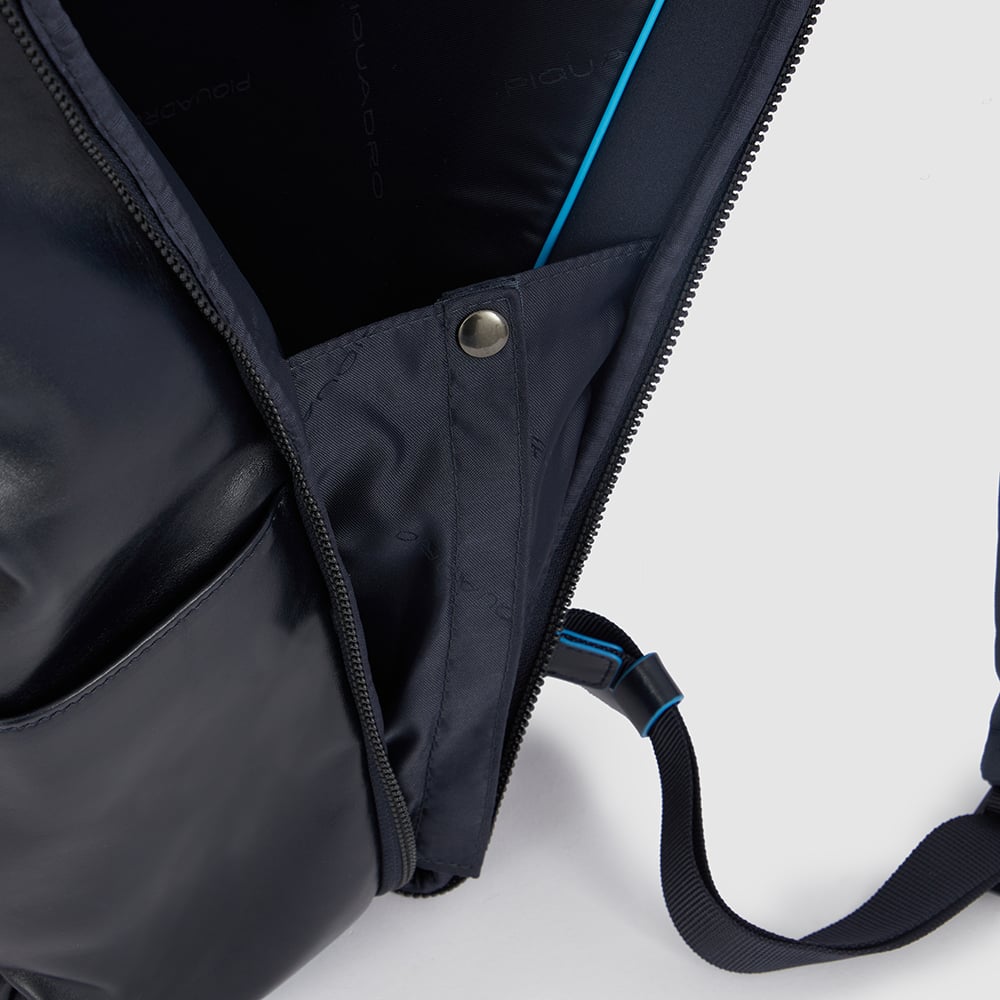 Leather backpack PIQUADRO Blue
