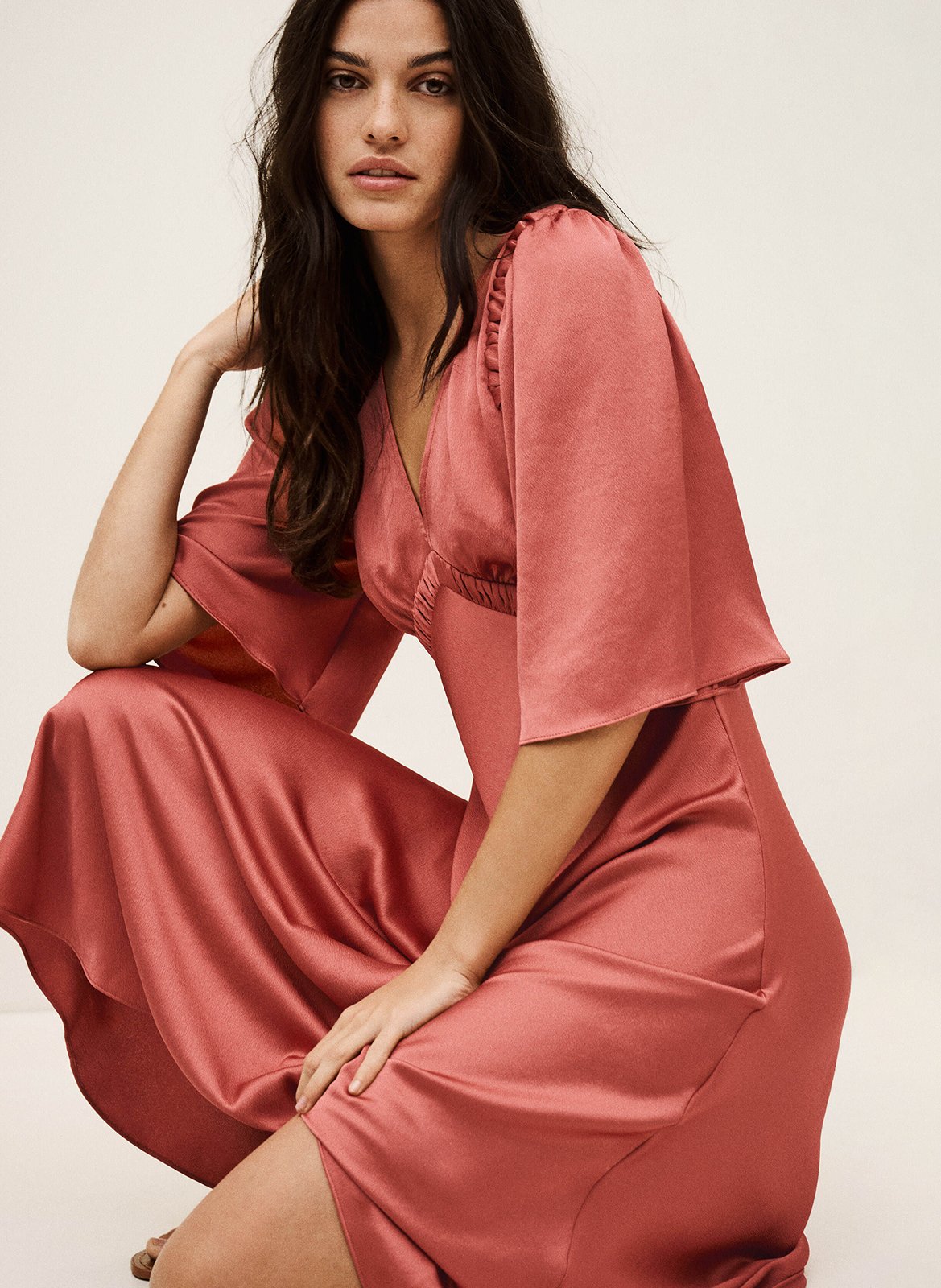 Midi satijnen jurk met V-hals BA&SH Roze