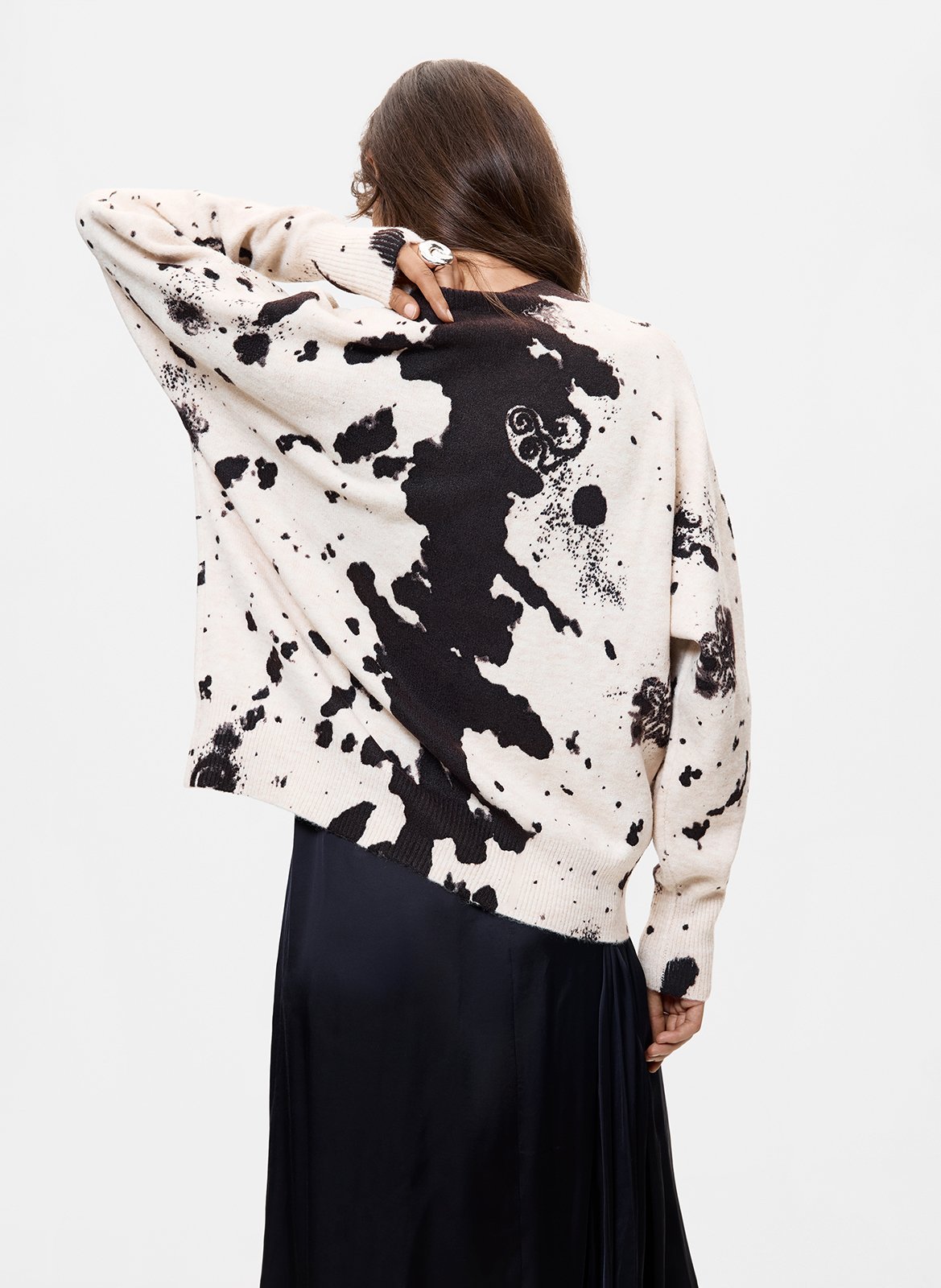 Round neck sweater with animal print DESIGUAL White