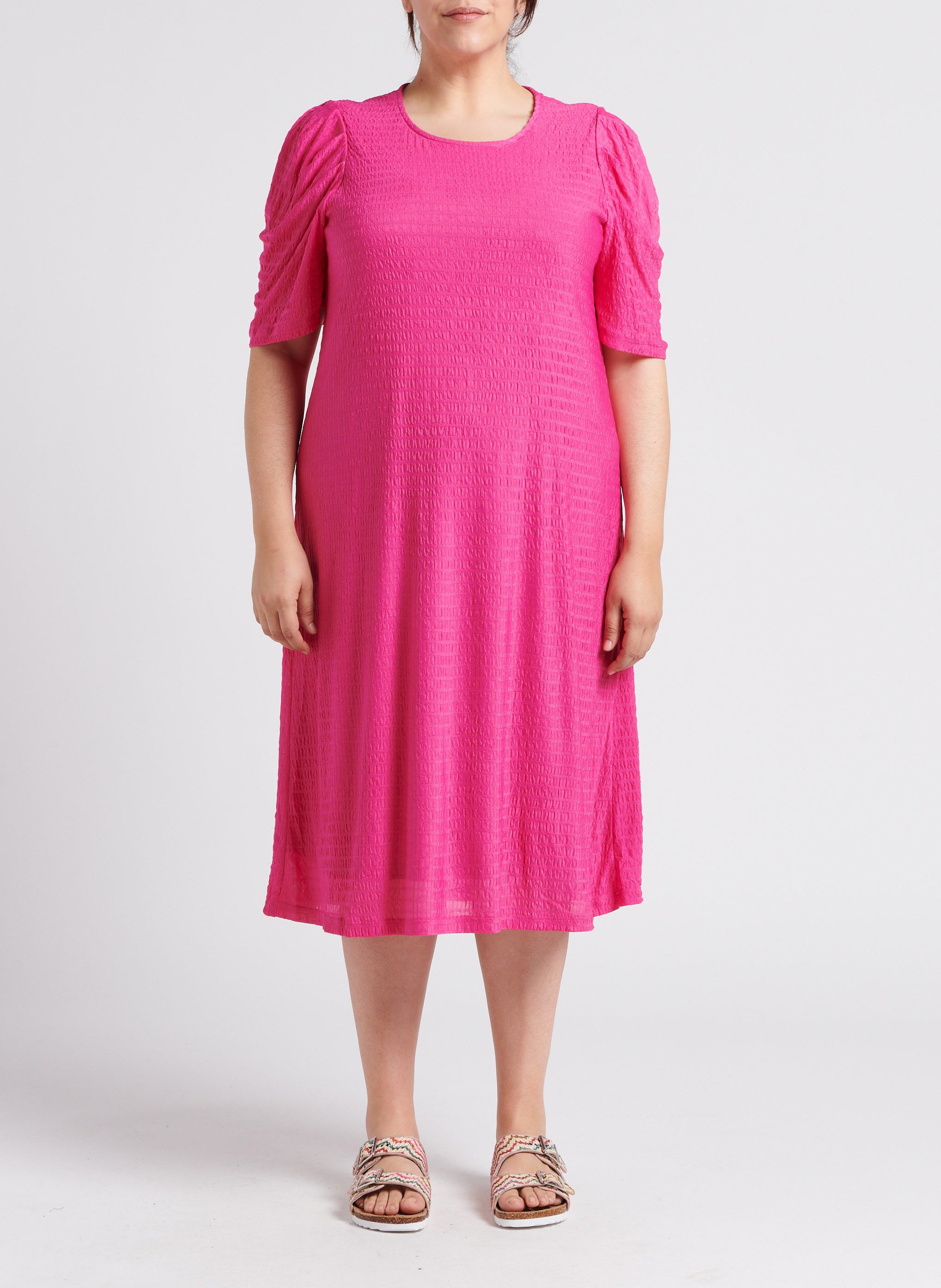 Round-neck midi dress EVOKED Pink