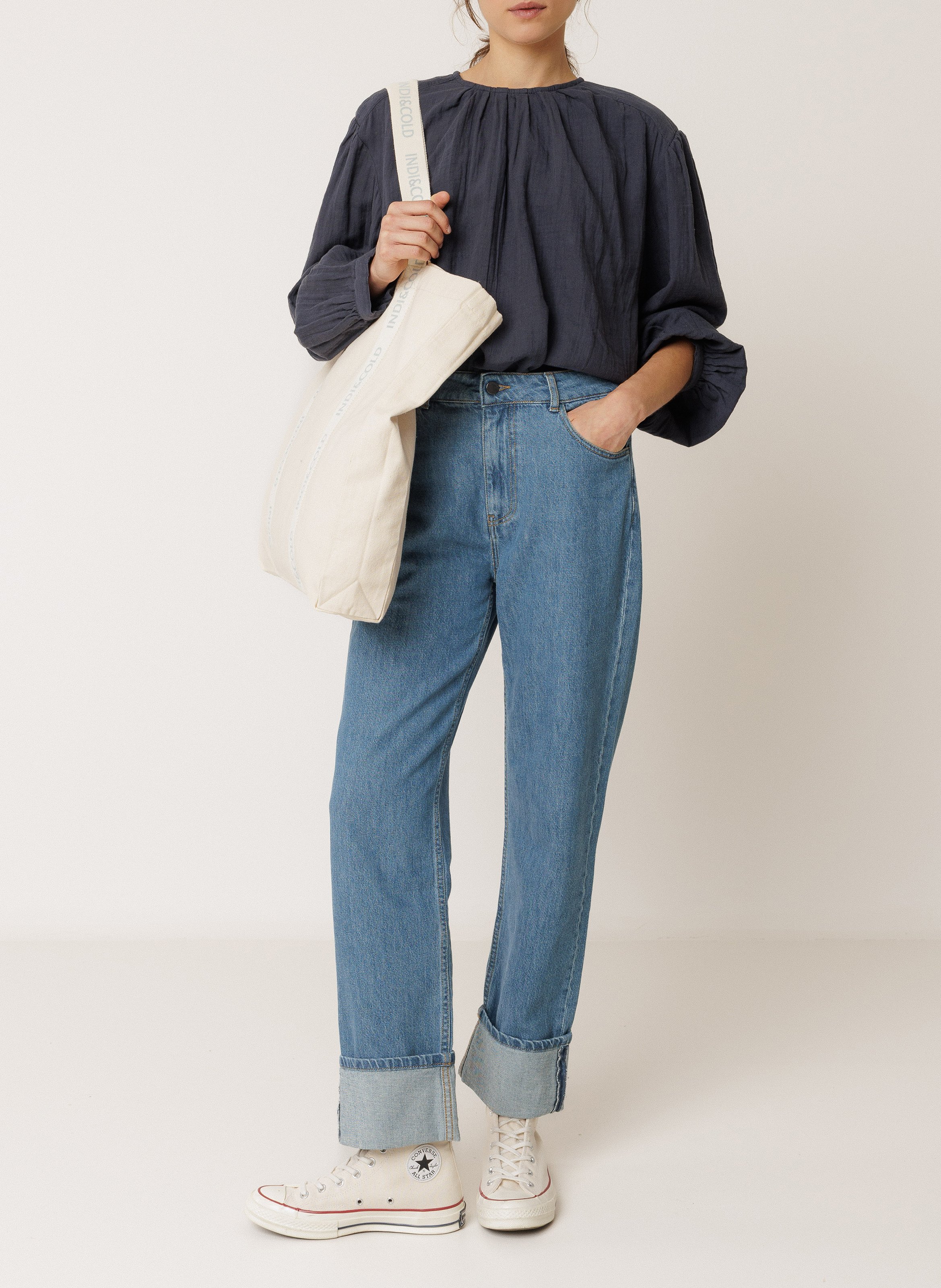 Blouse col rond ample unie INDI & COLD Bleu