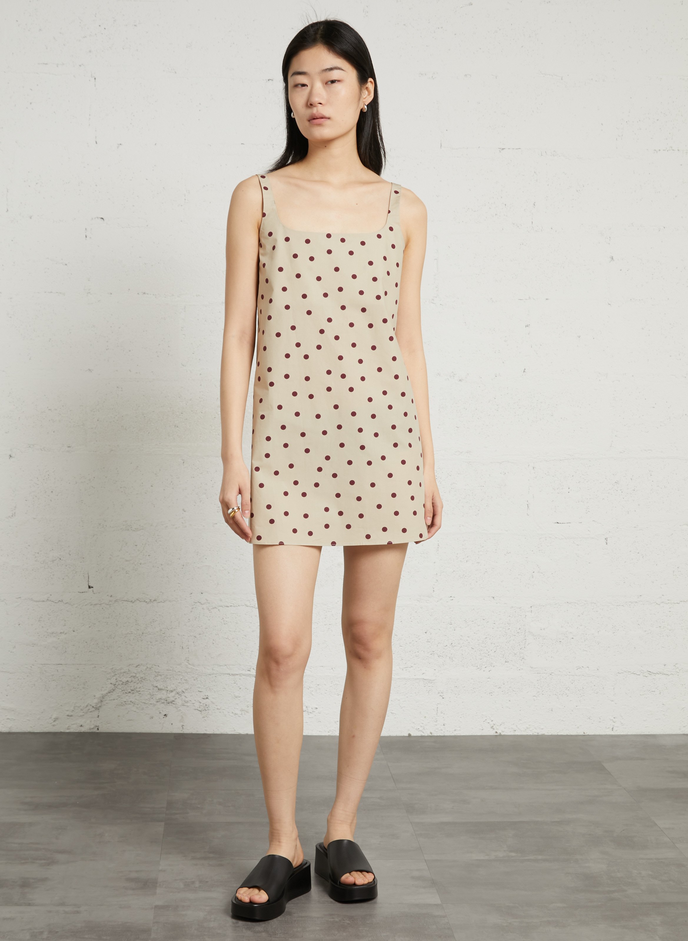 Vestido corto de algodón con cuello cuadrado BELLEPIECE Beige