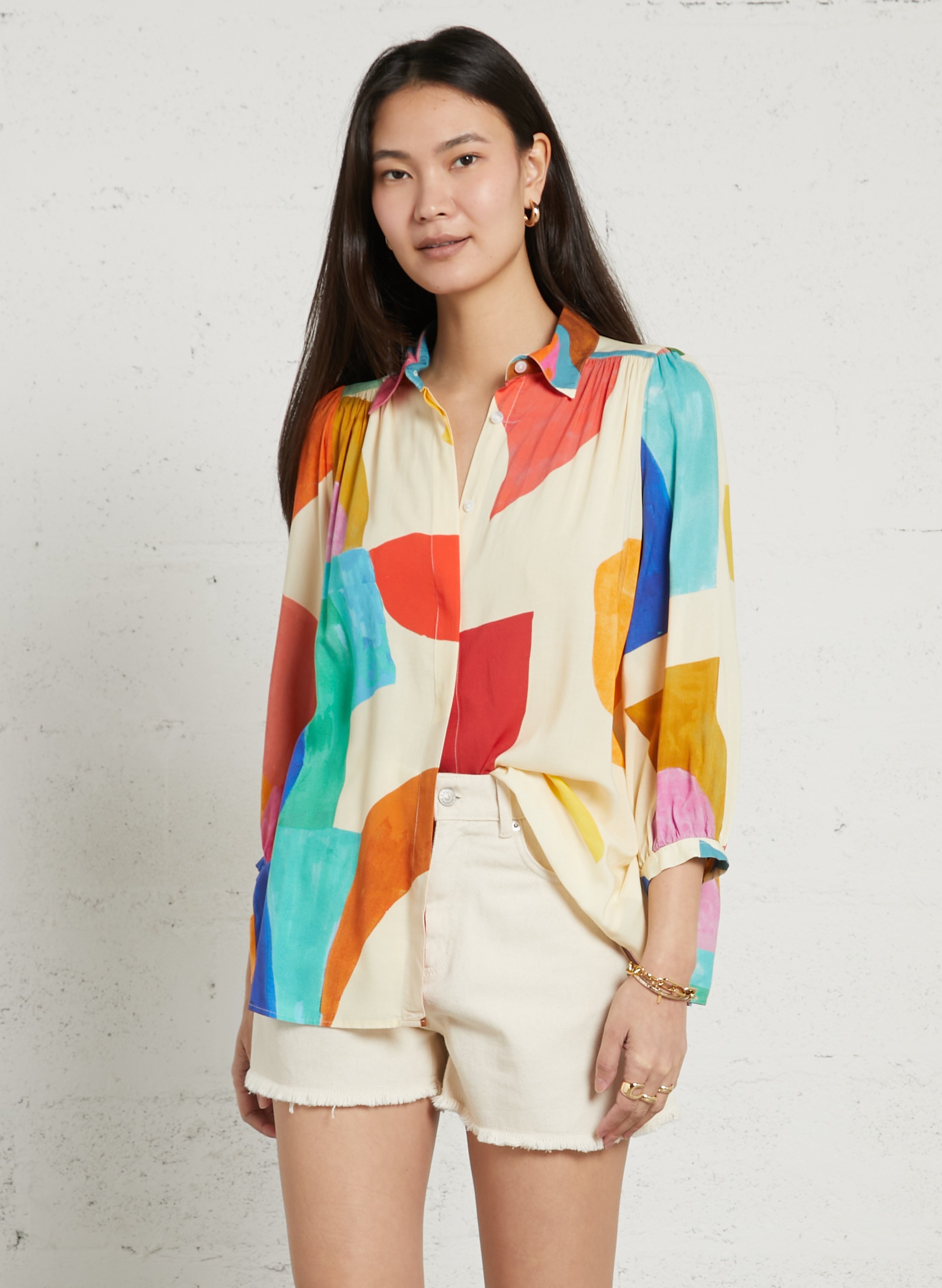 Oversize-Bluse mit klassischem Kragen und Print G.KERO Beige