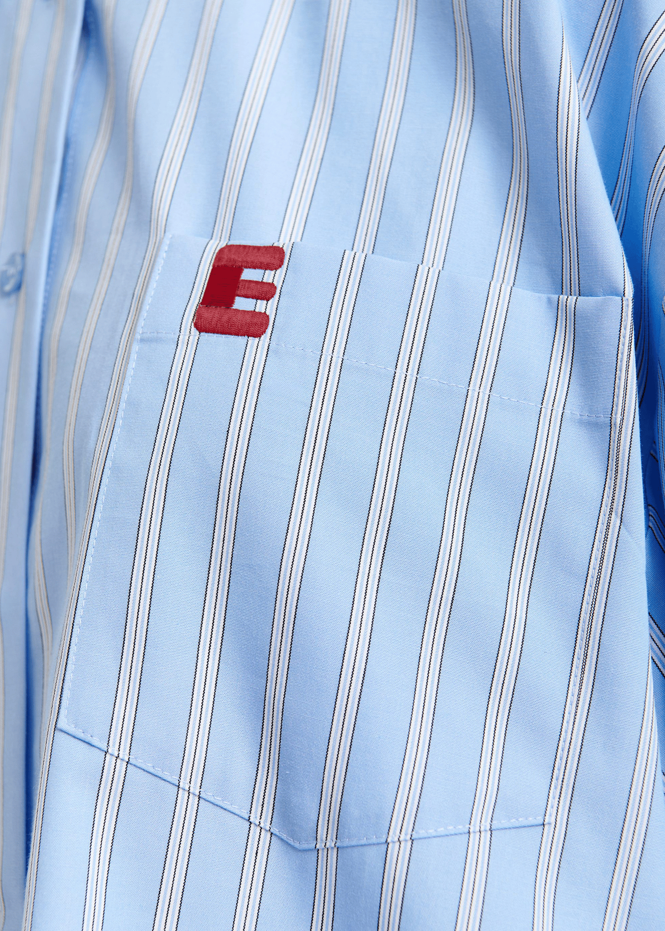 Gestreiftes Oversize-Hemd  ESSENTIEL ANTWERP Blau